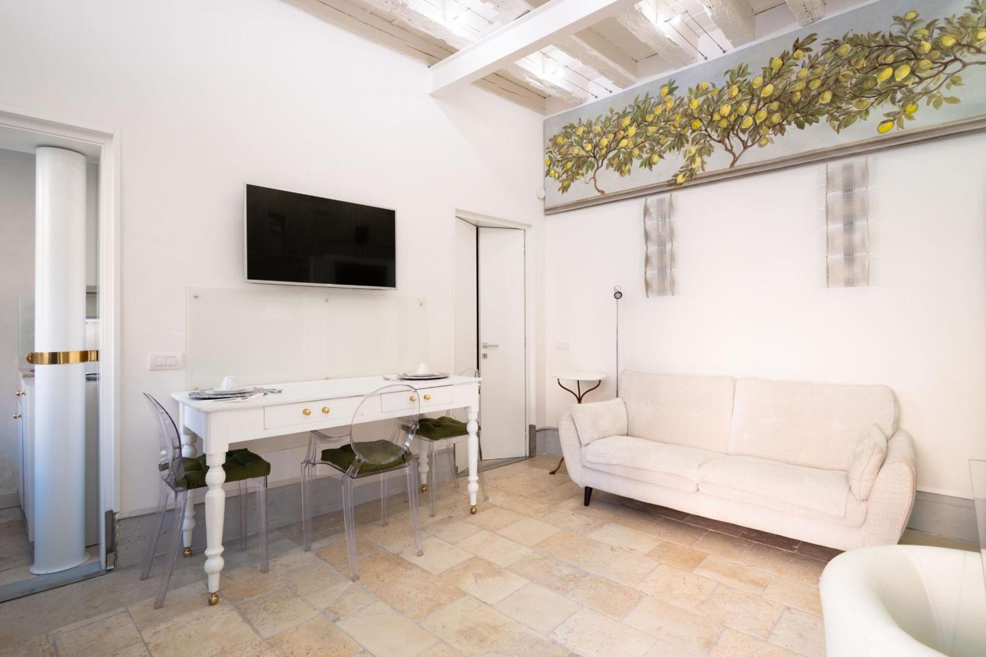 Lemon House Apartment