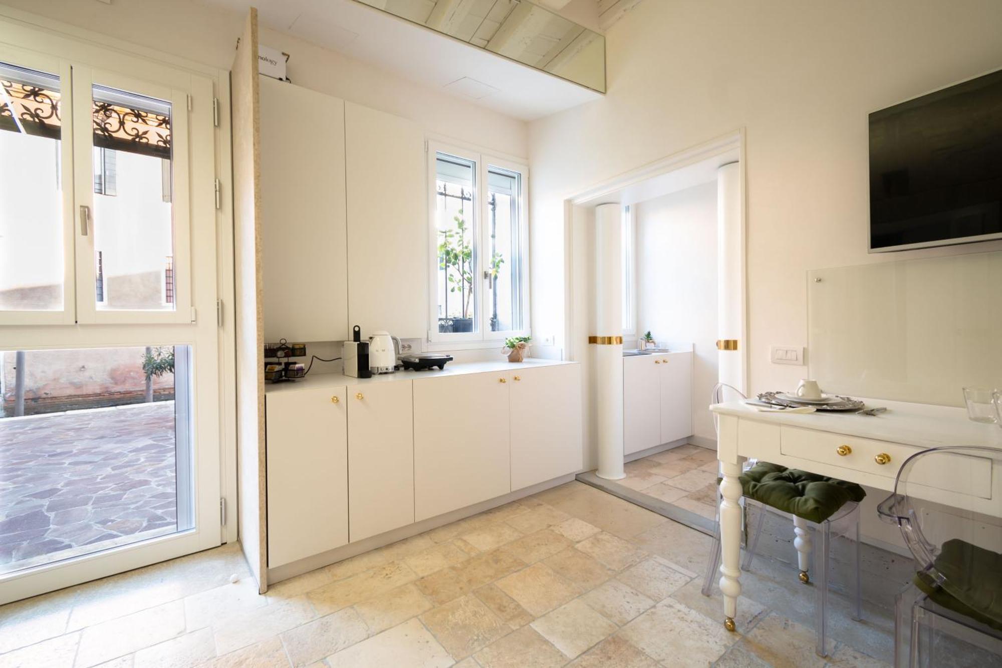 Lemon House Apartment *