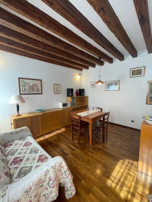 Apartment Calle Dell'arco