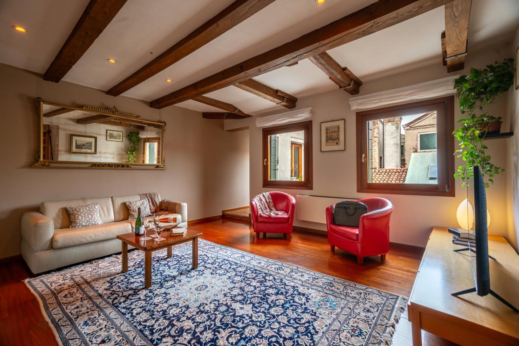 Casa de hóspedes Palazzo San Luca 3*
