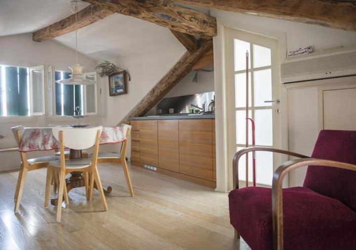 Charming Nest In The Heart Of 'san Polo' Apartment *