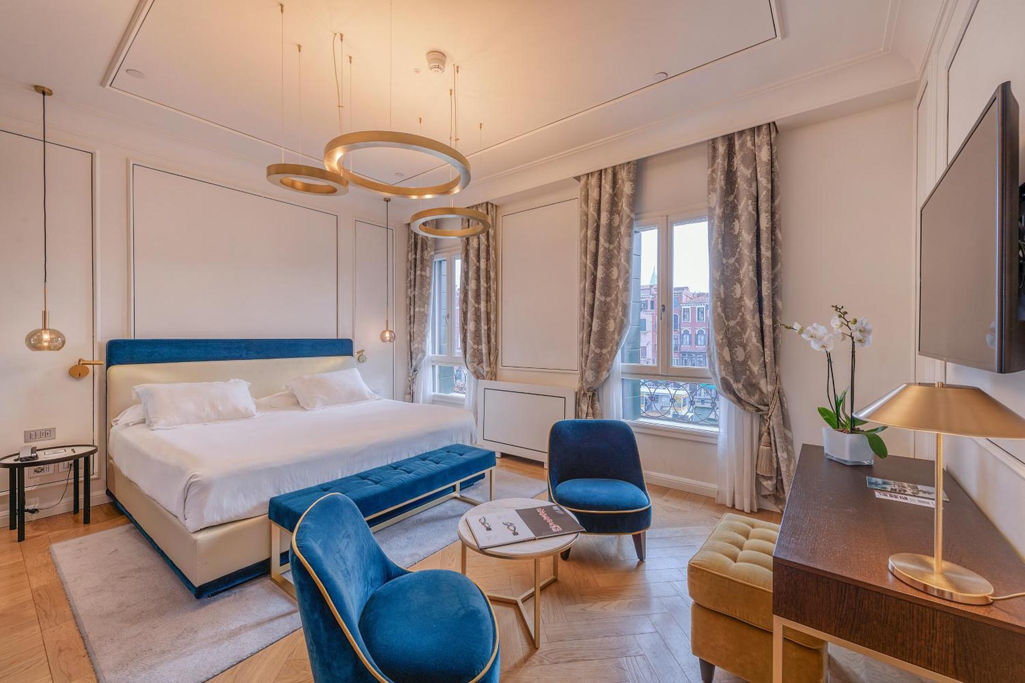 H10 Palazzo Canova 4*
