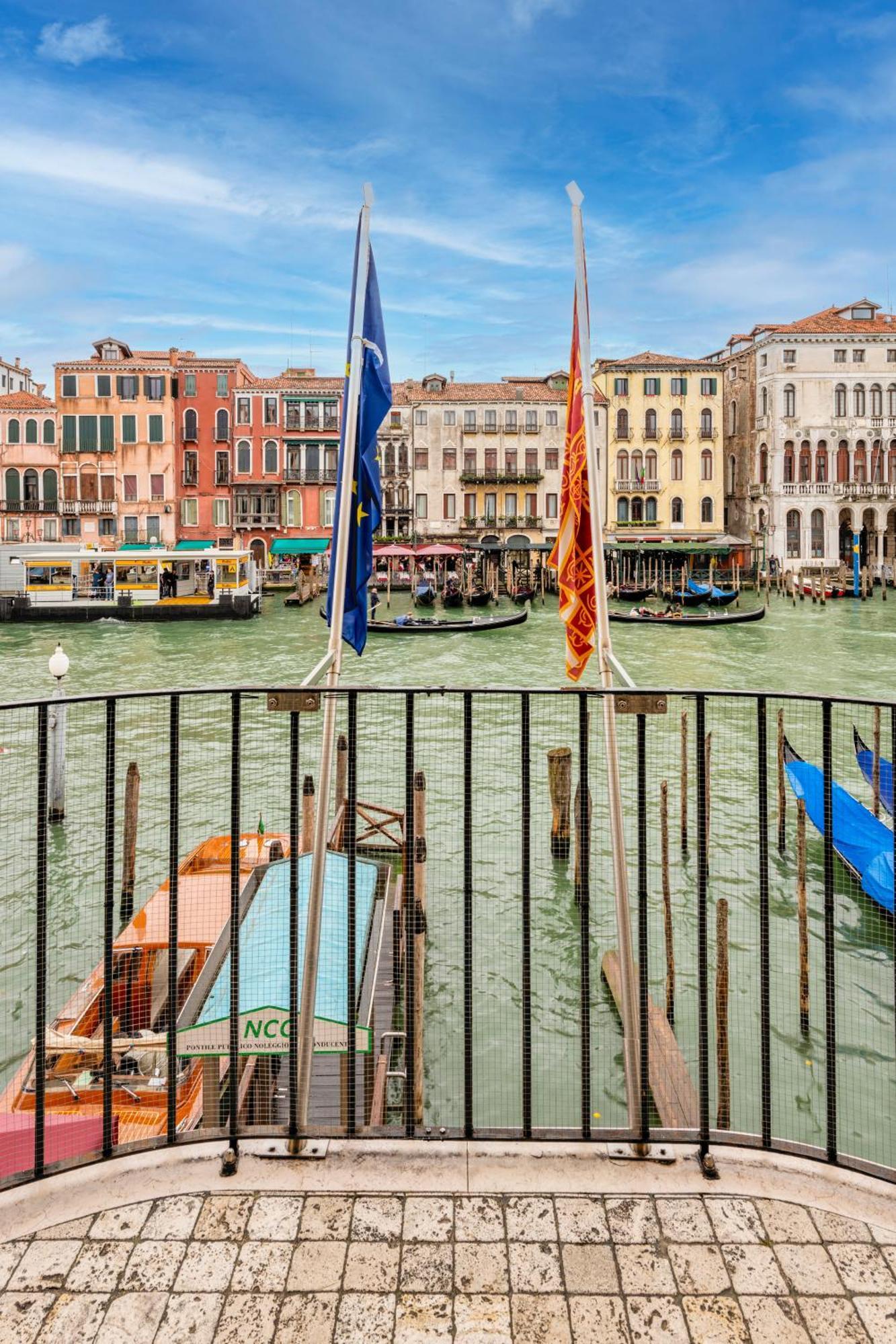 H10 Palazzo Canova Hotel 4*