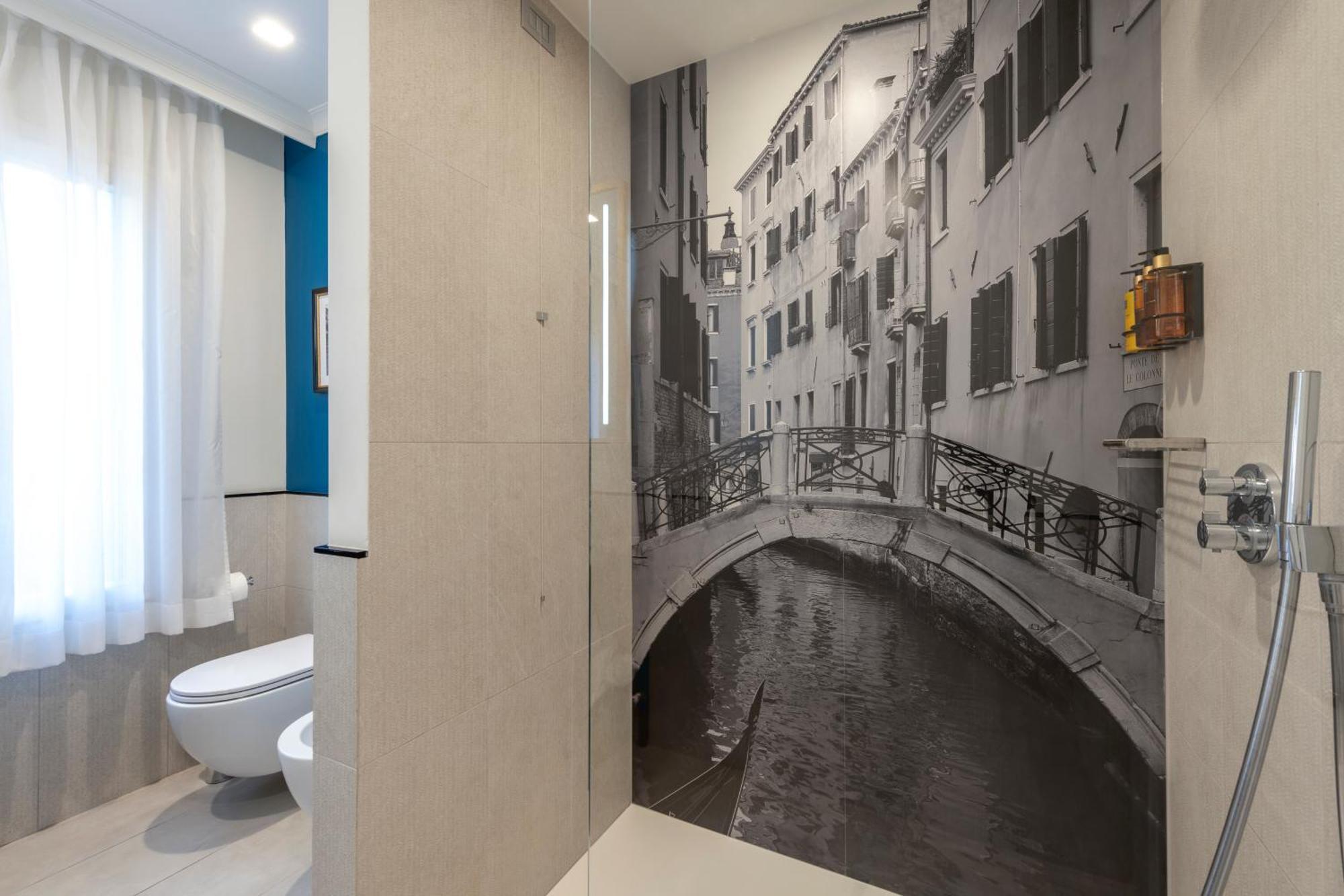 H10 Palazzo Canova 4* Venezia