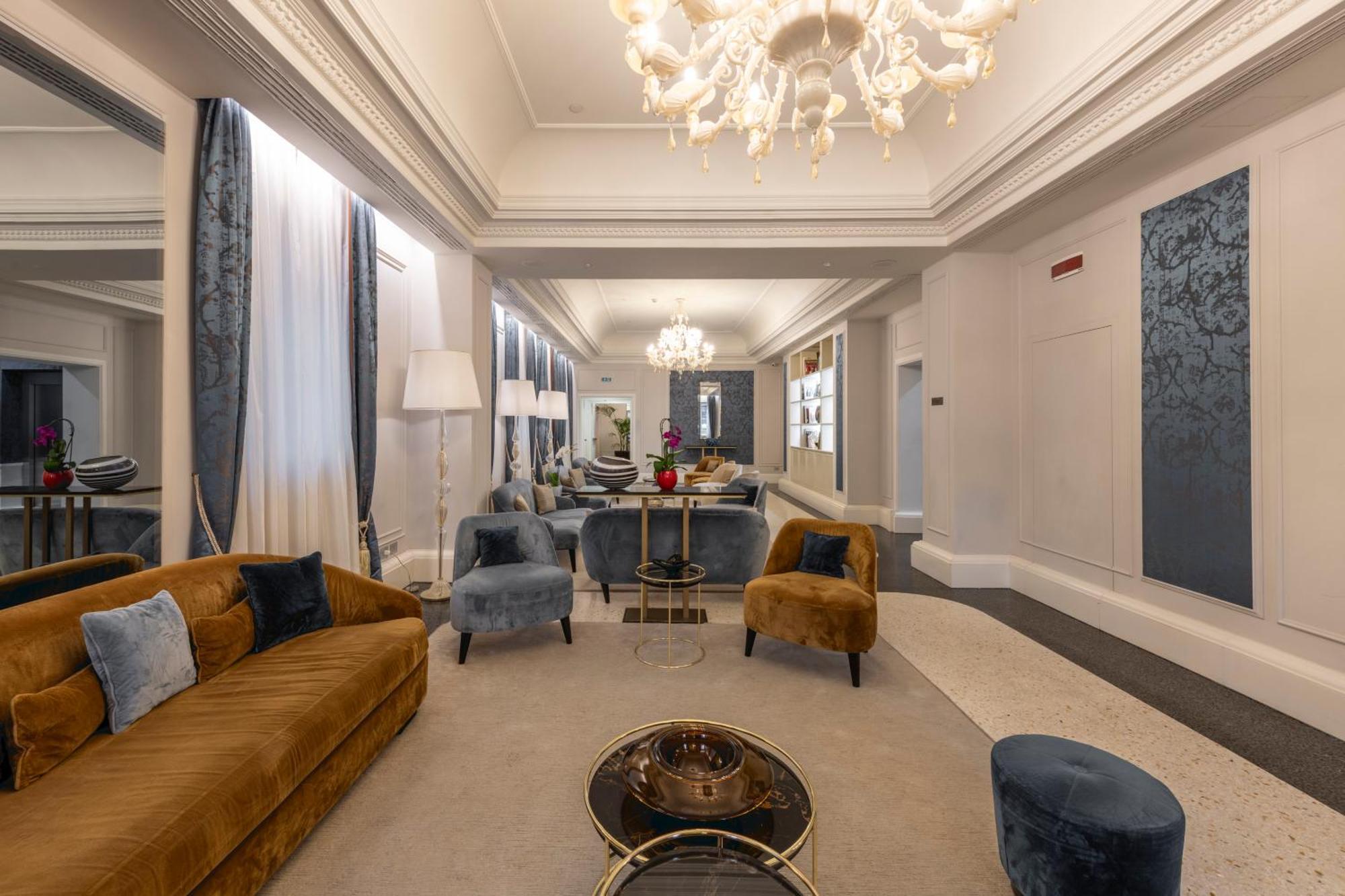 Hotel H10 Palazzo Canova 4*