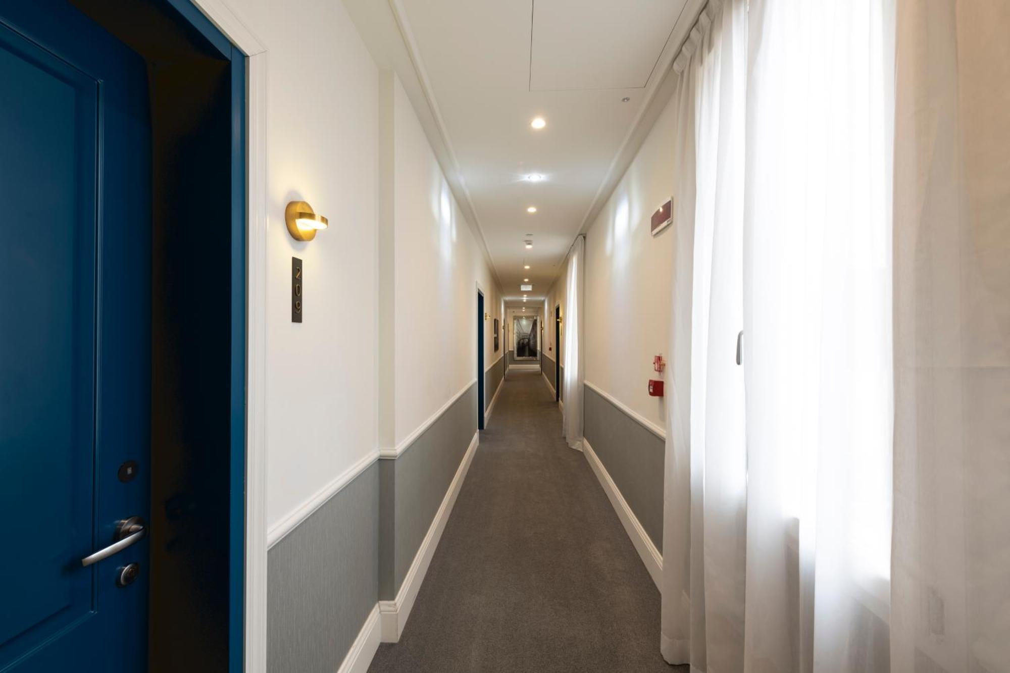 H10 Palazzo Canova 4*