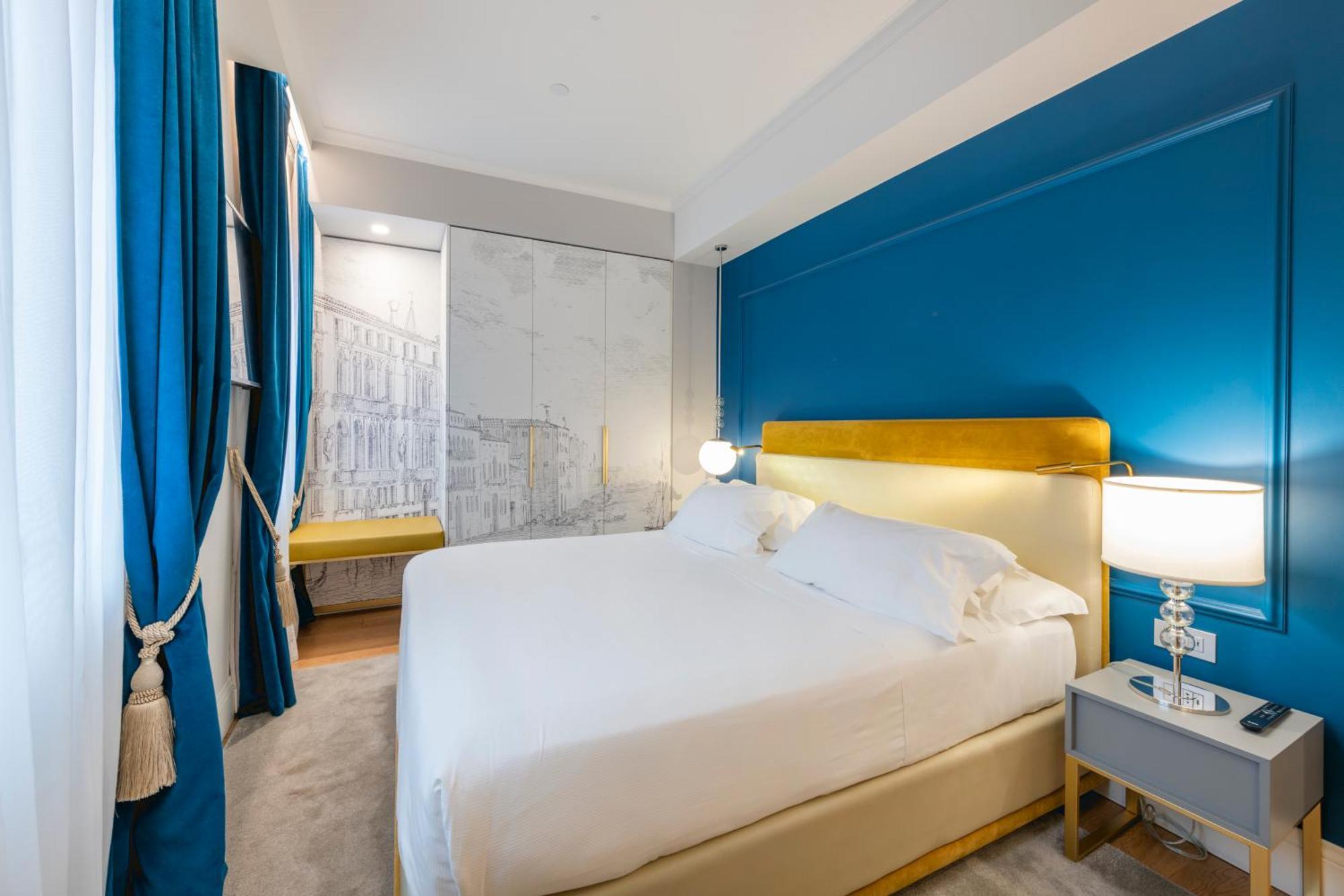 H10 Palazzo Canova 4*