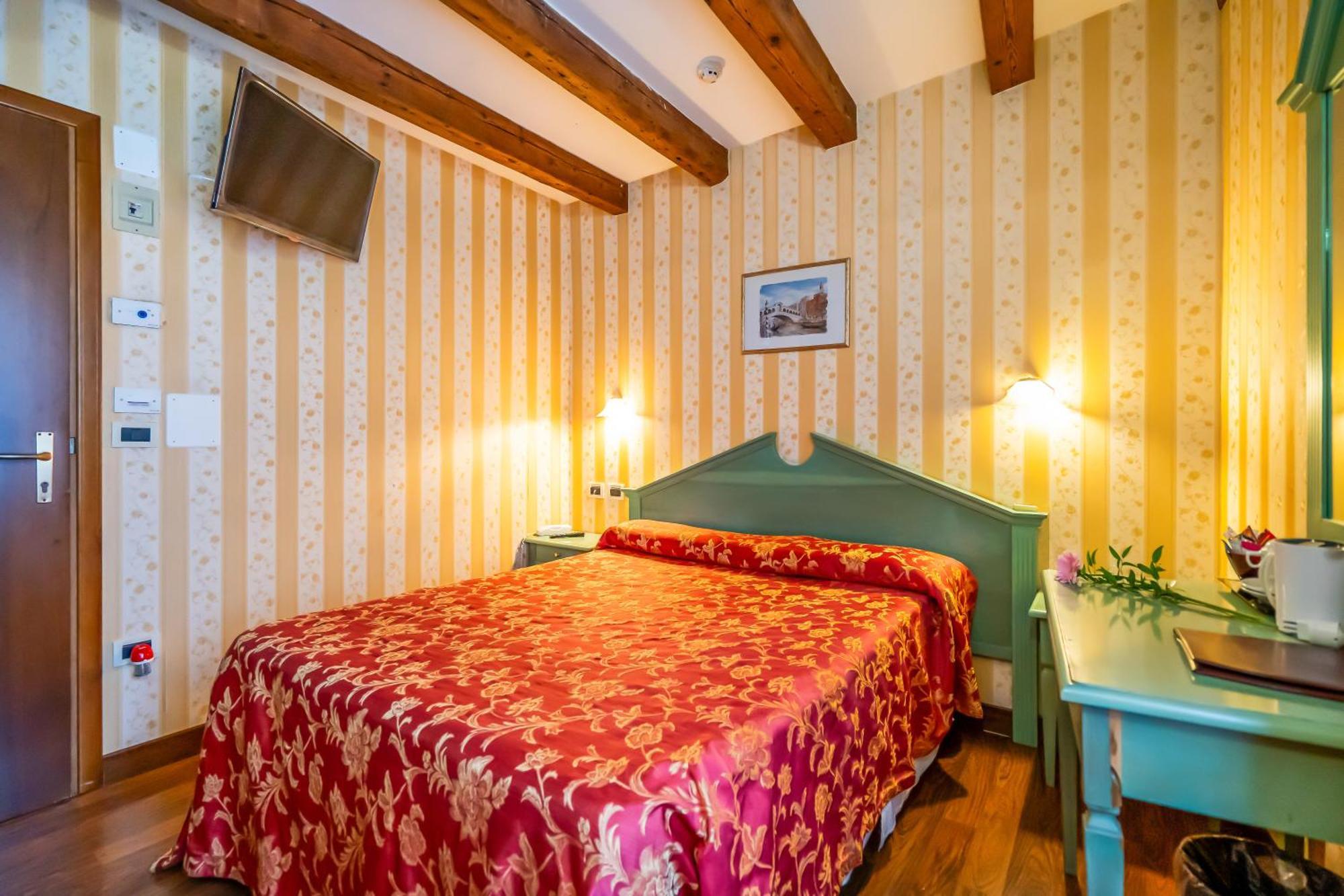 Tintoretto Hotel 3*
