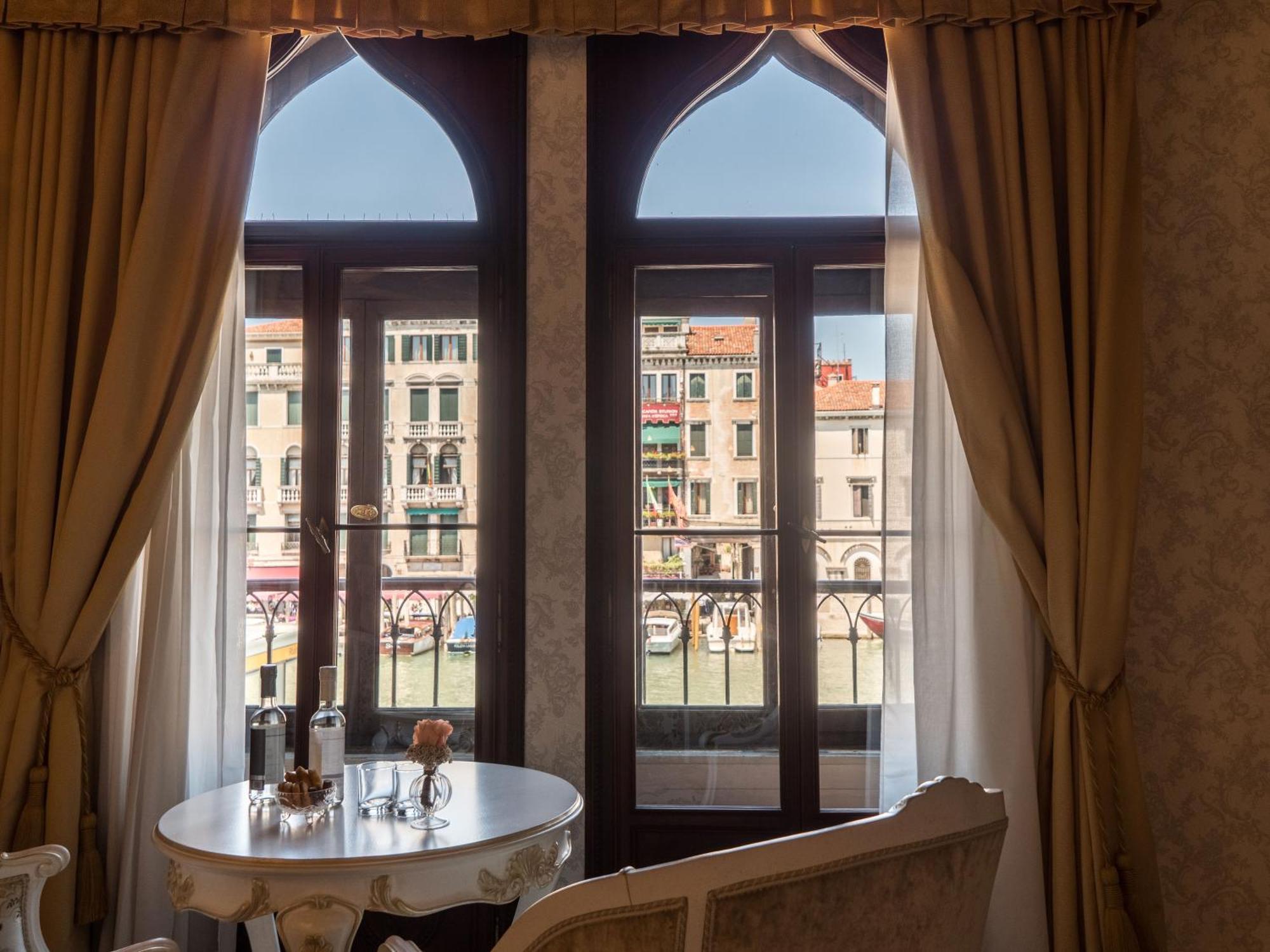 Ego' Boutique - The Silk Road Hotel