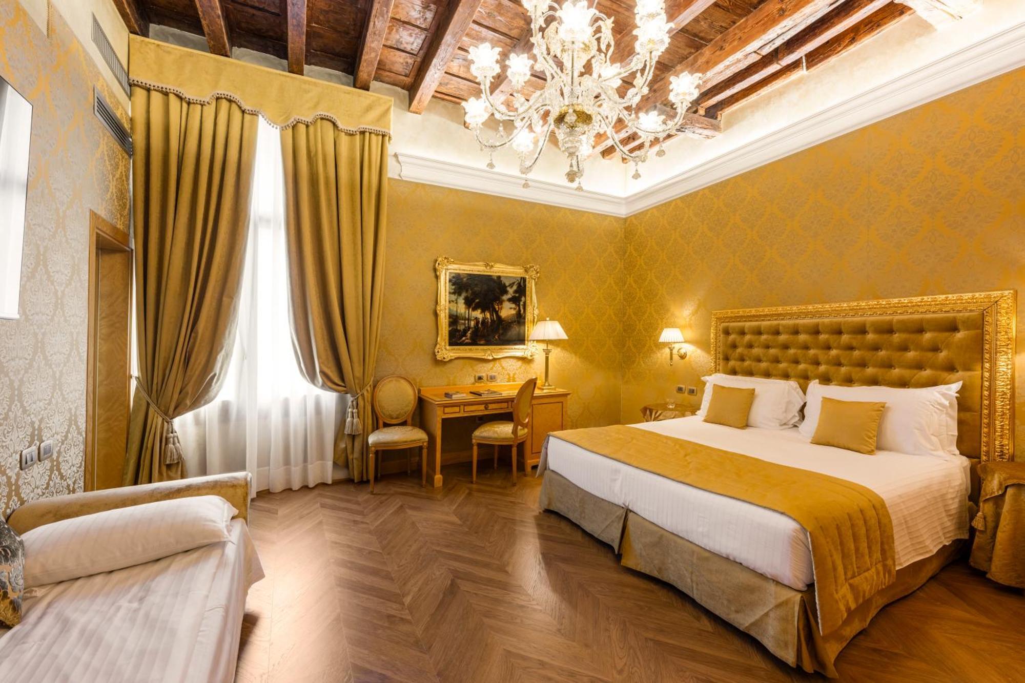 Palazzo Dei Mori Hotel
