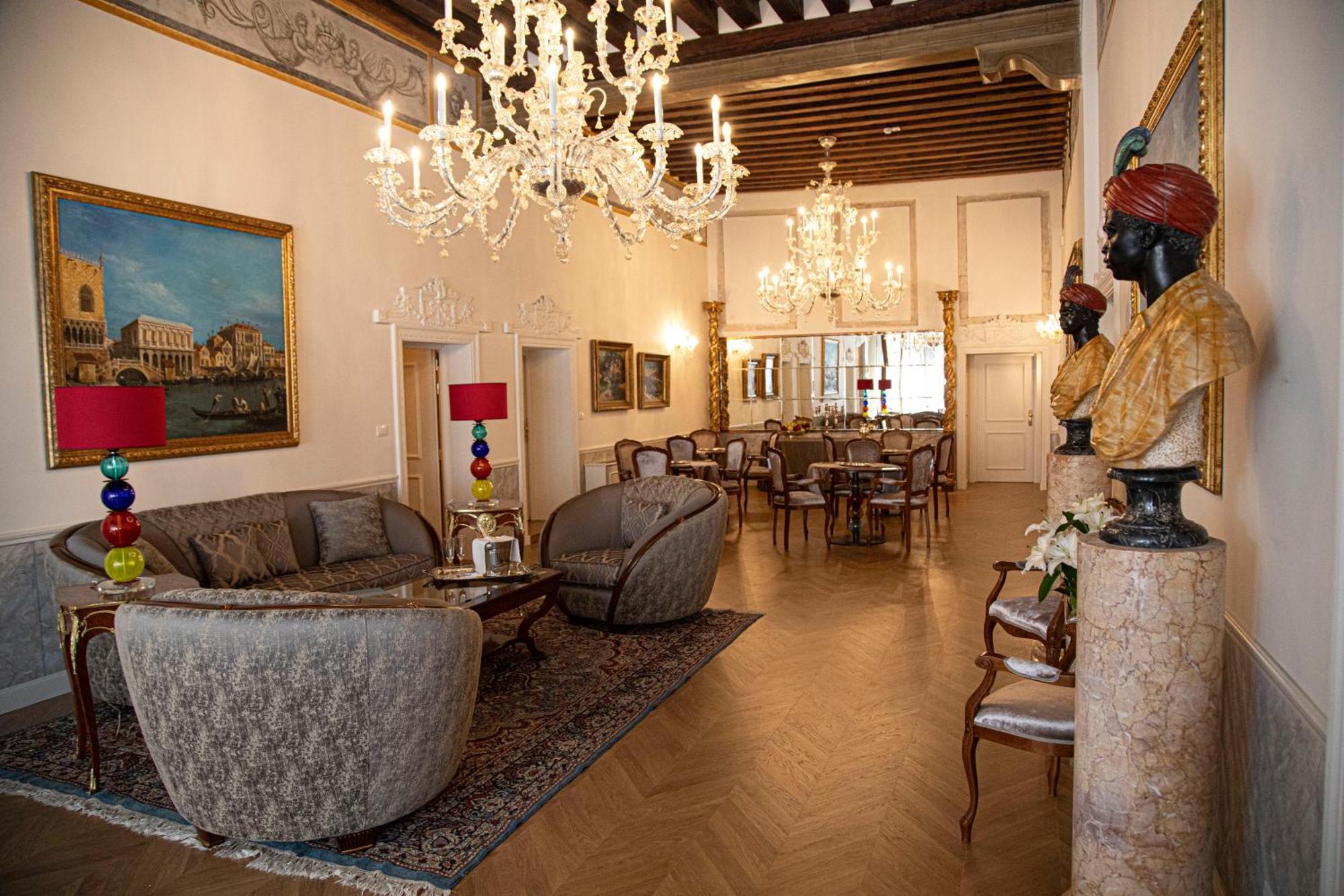 Palazzo Dei Mori 3* Veneza