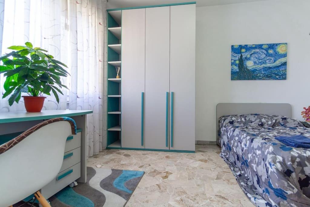 Apartment Family House