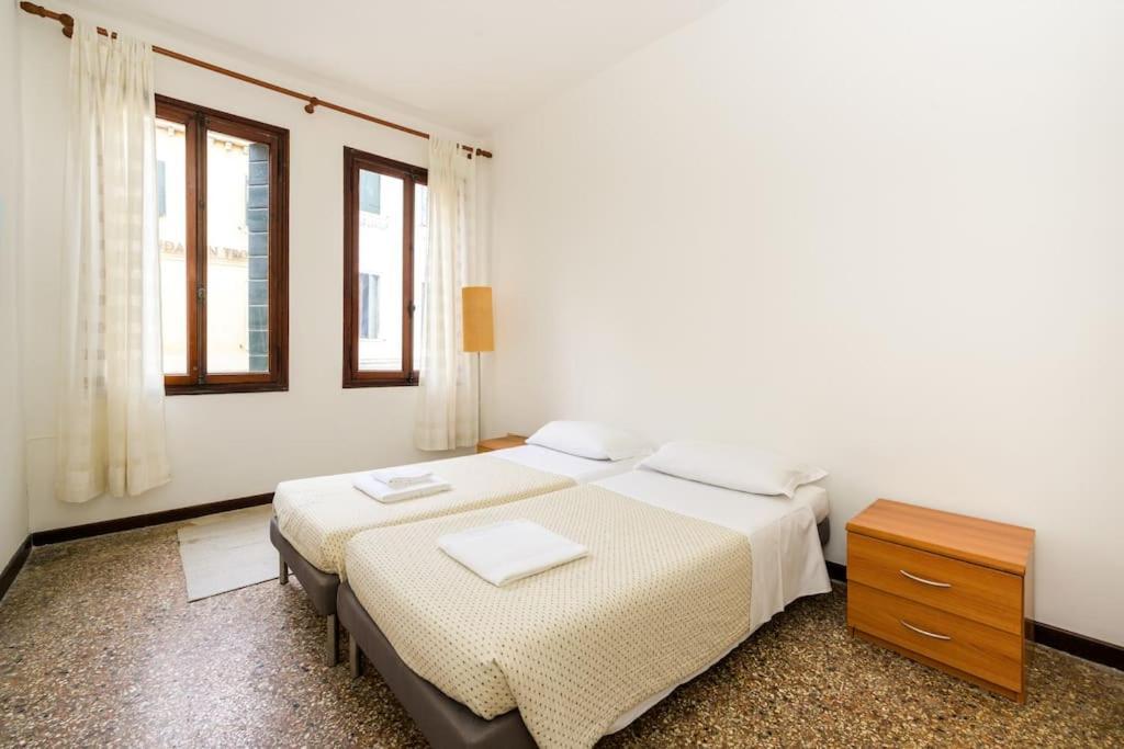 Borgo Canal View Apartment
