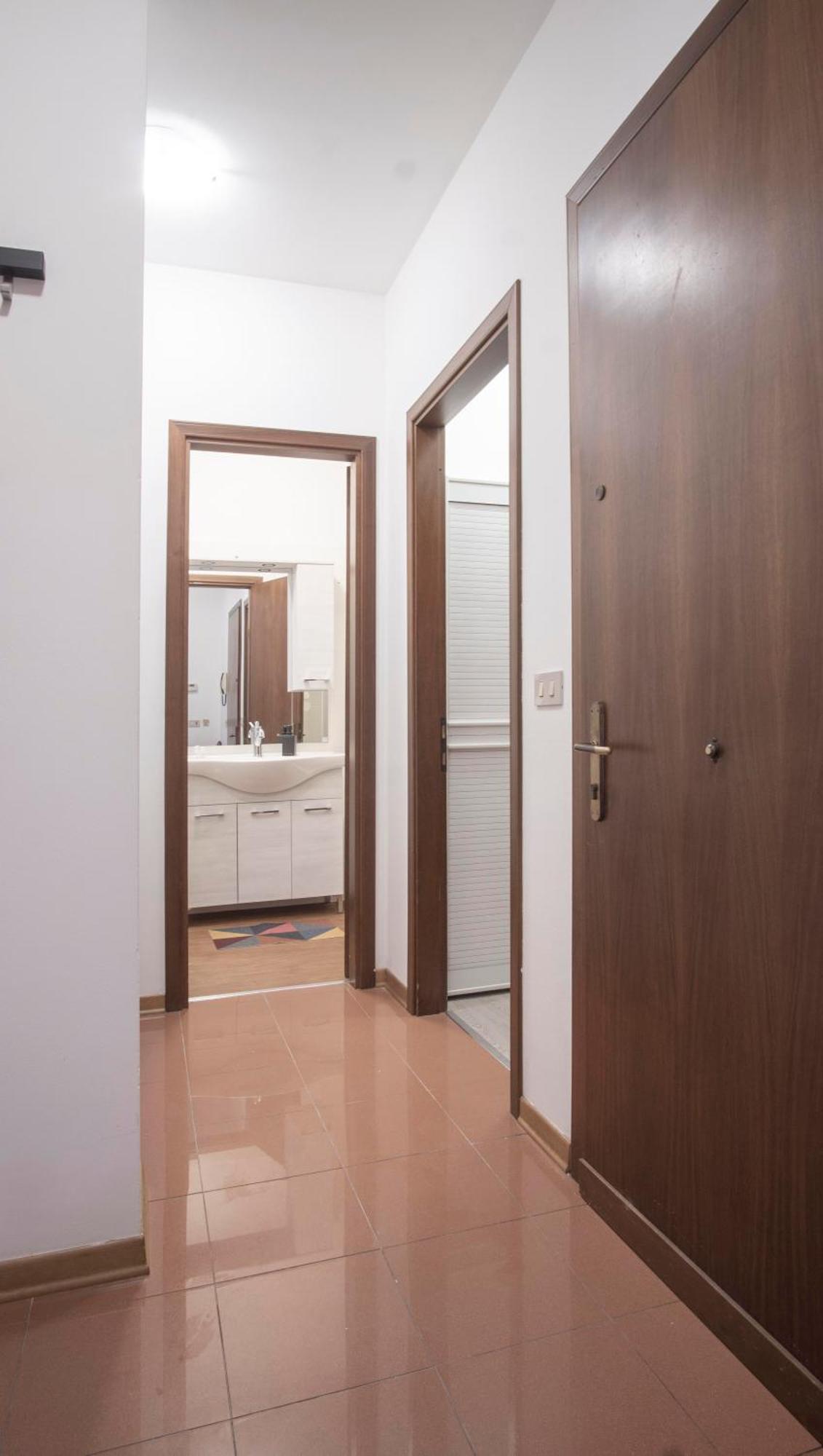 Apartment 1851