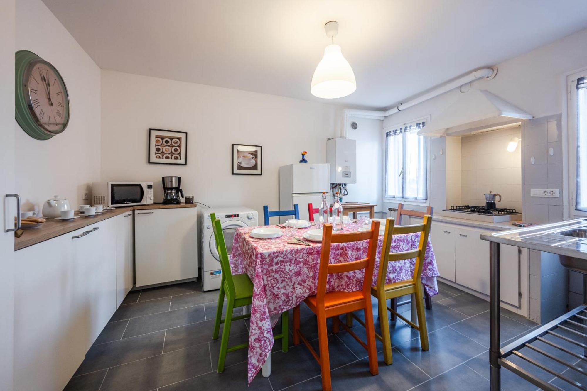 Queen Carlotta Apartment *