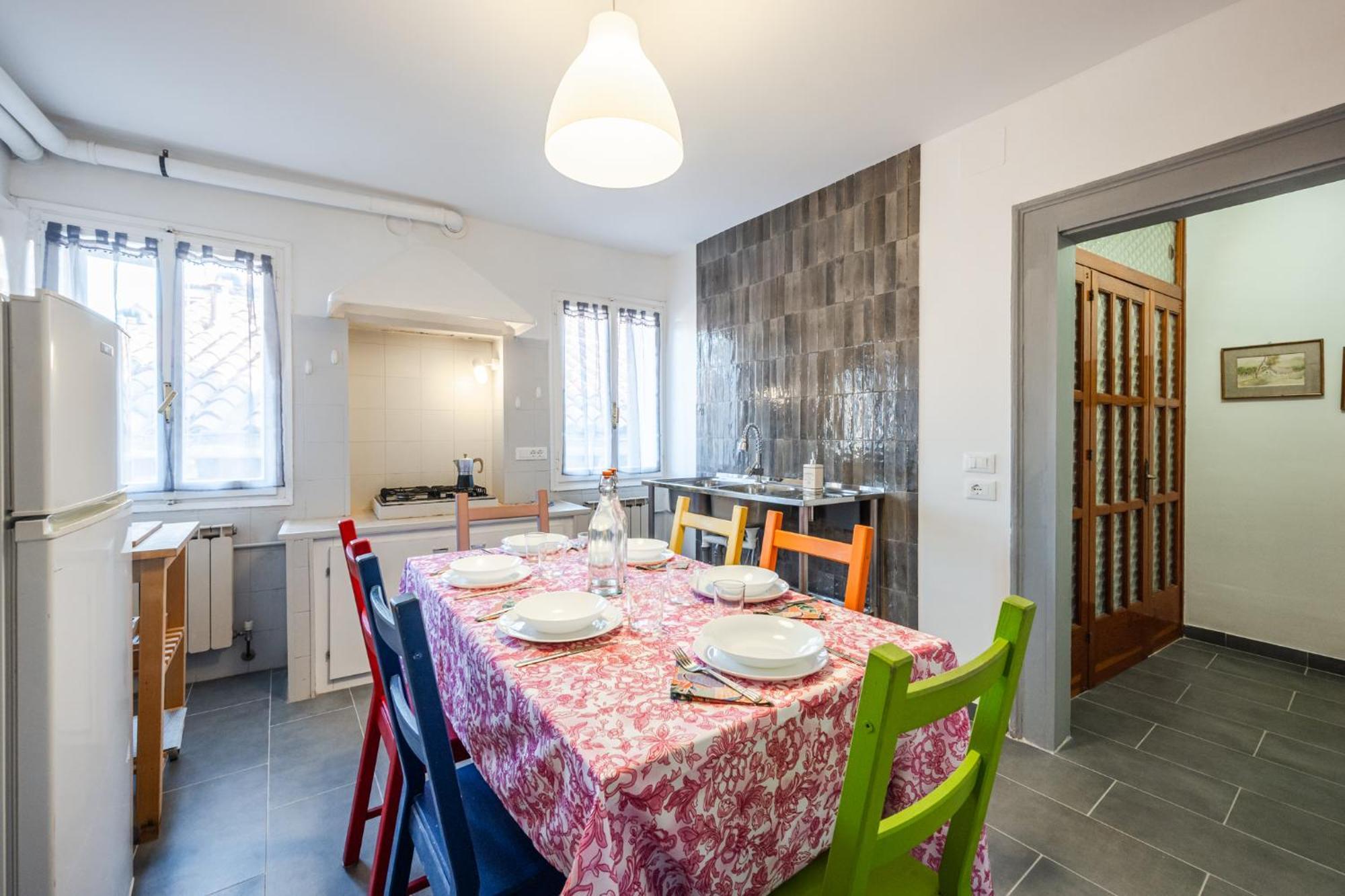 Queen Carlotta Apartment Venice