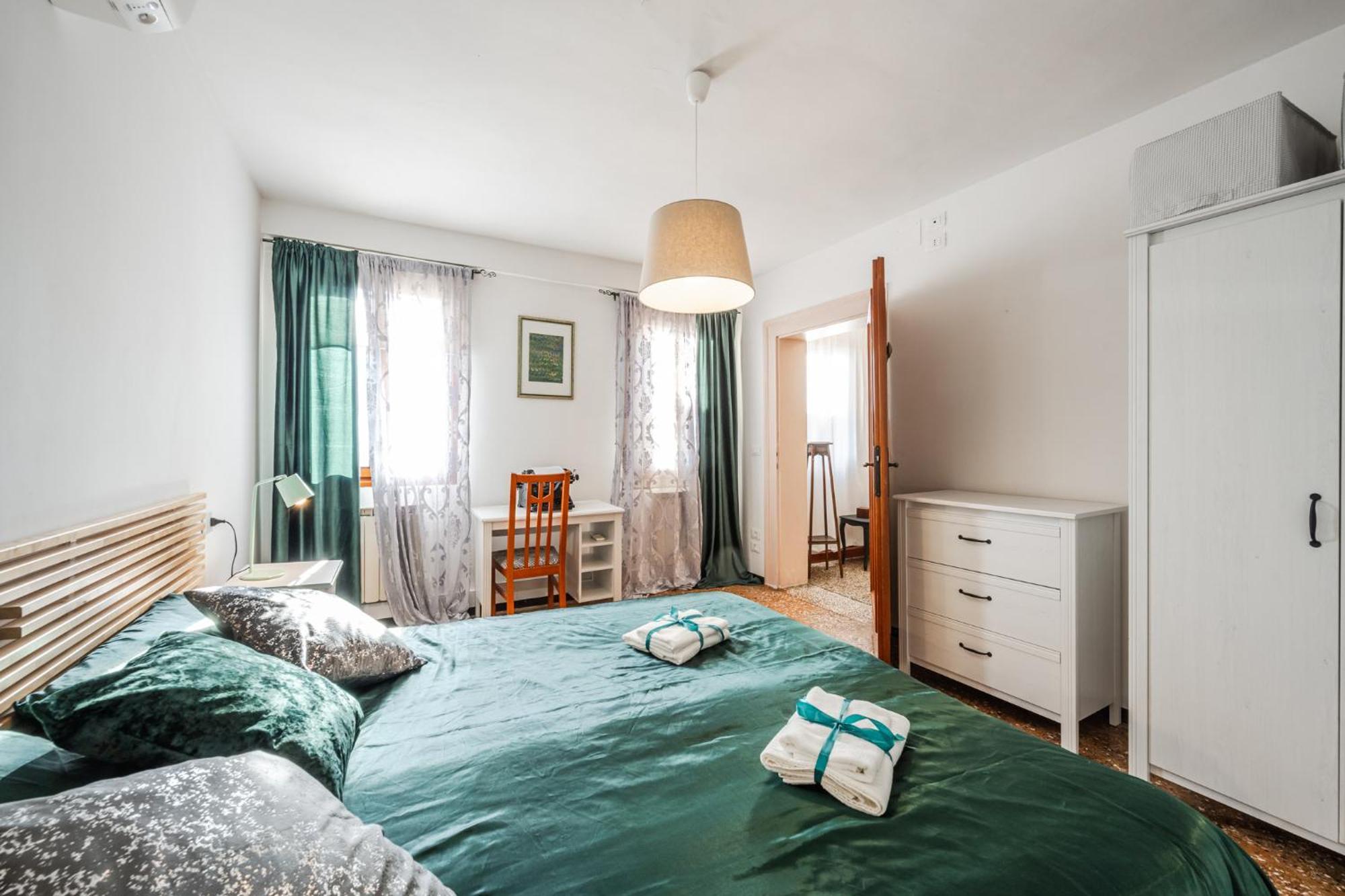 Queen Carlotta Apartamento