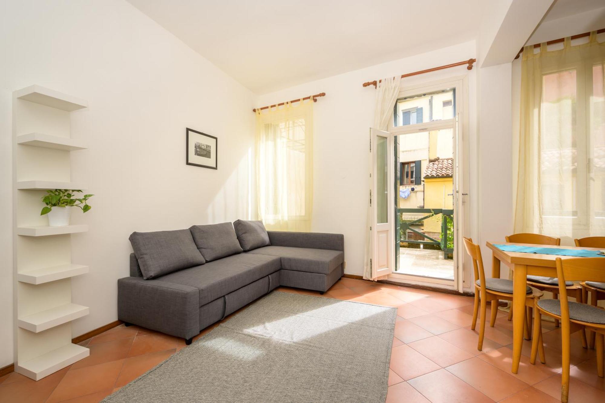Borgo Canal View *