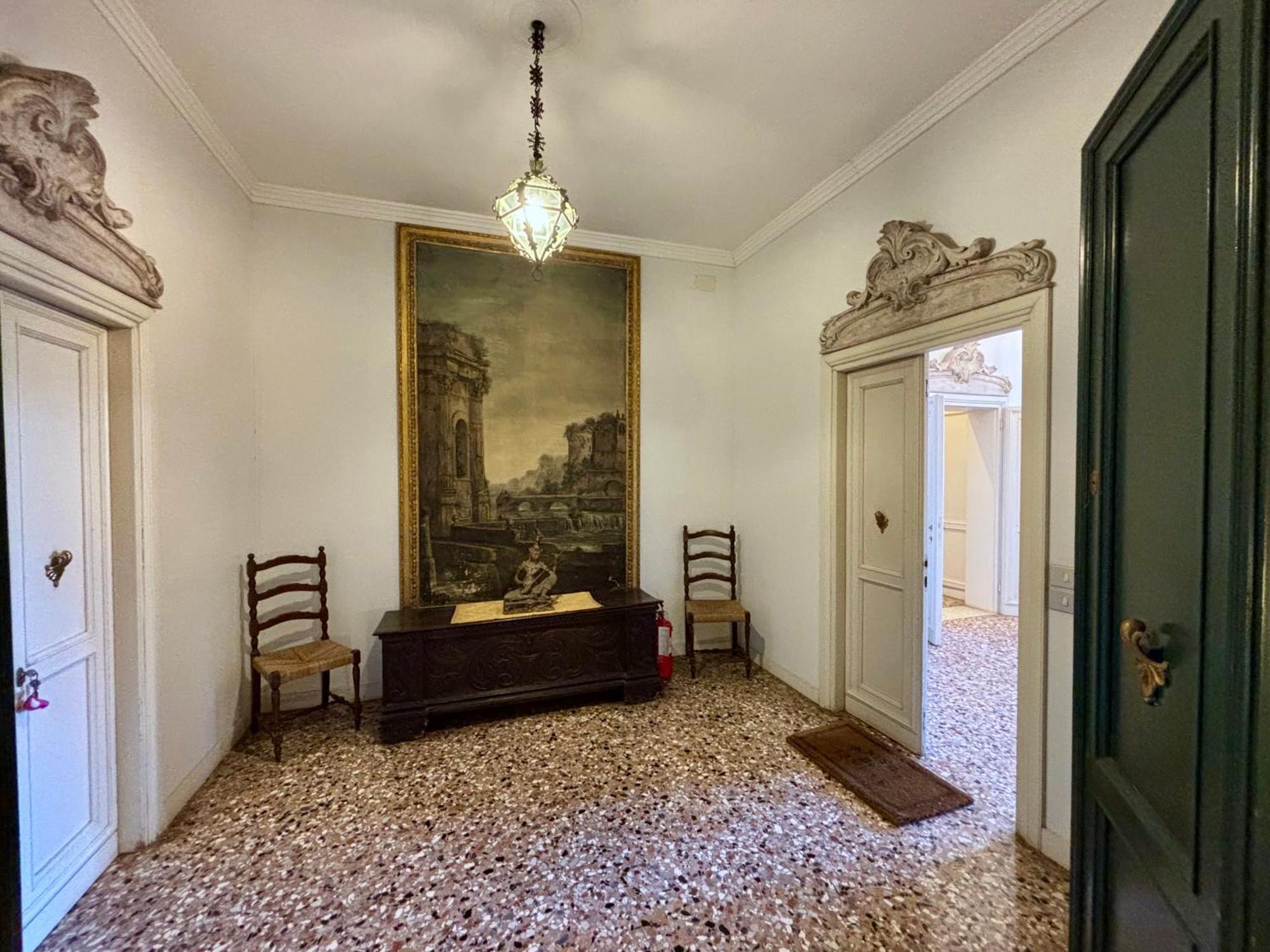 Il Giardino Segreto Di Monty Don Sul Canal Grande Apartment