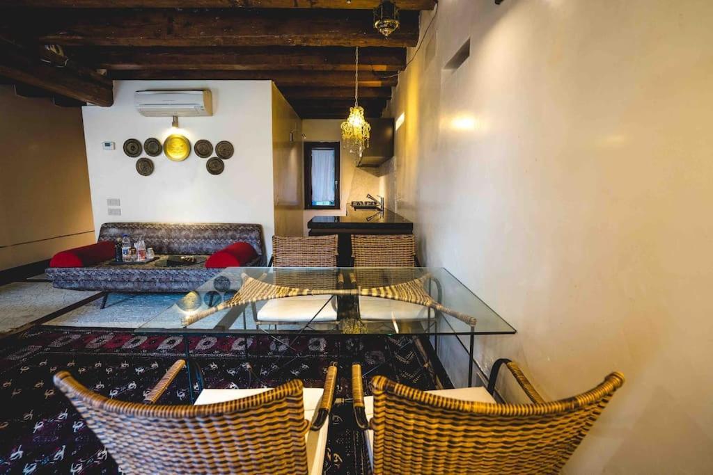 Raphael's Garden House Apartment Venice