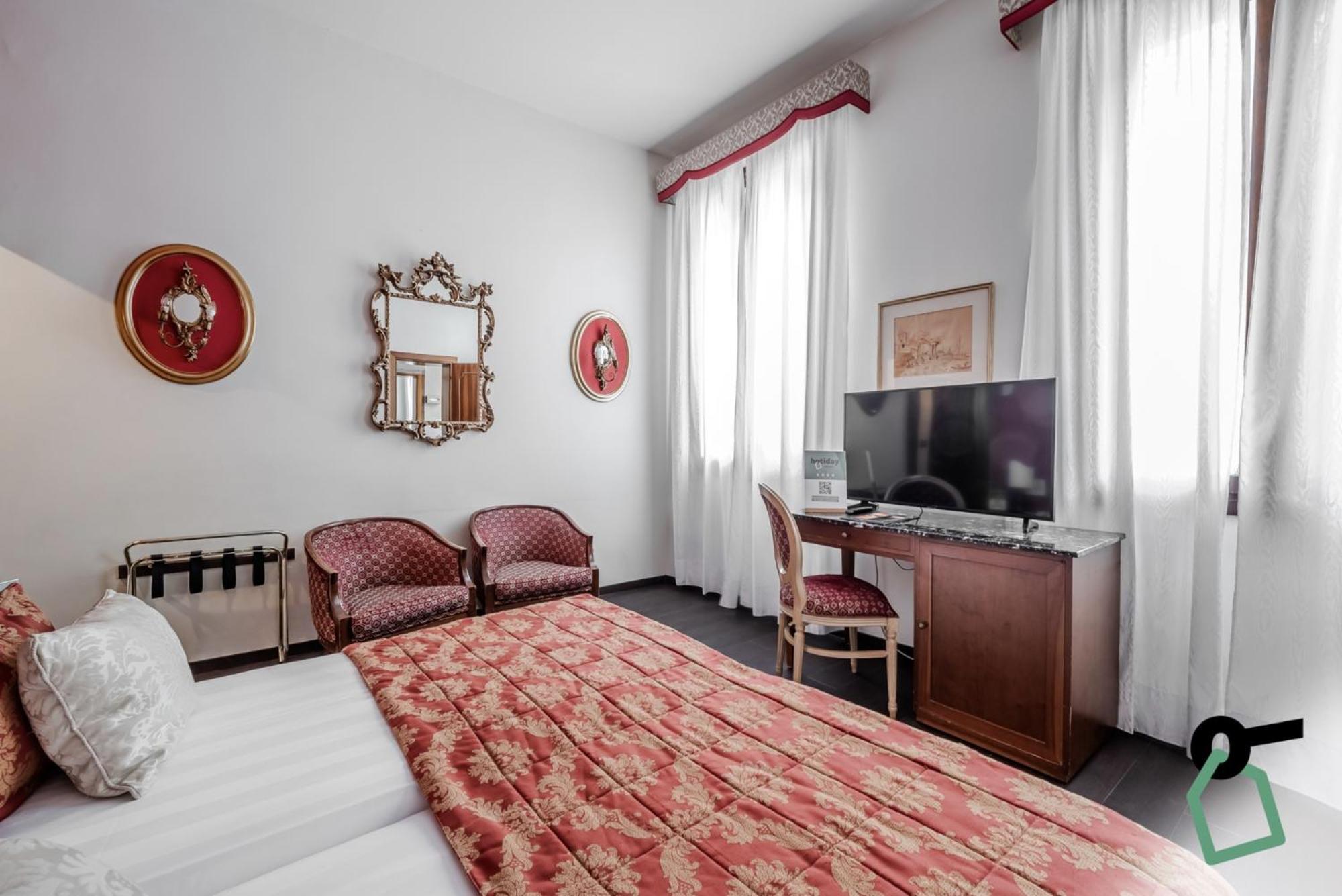 Hotiday Collection - Santa Lucia Hotel 4*