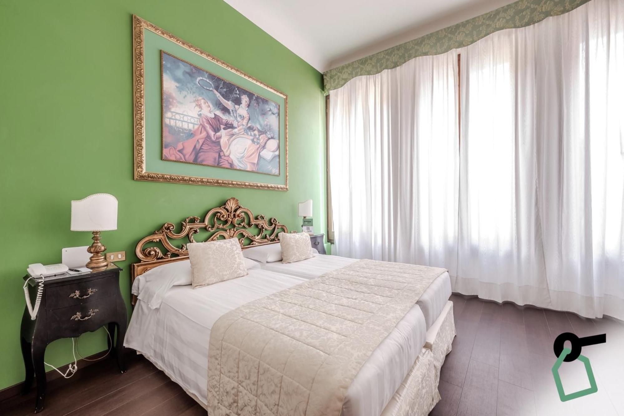 Hotiday Collection - Santa Lucia Hotel