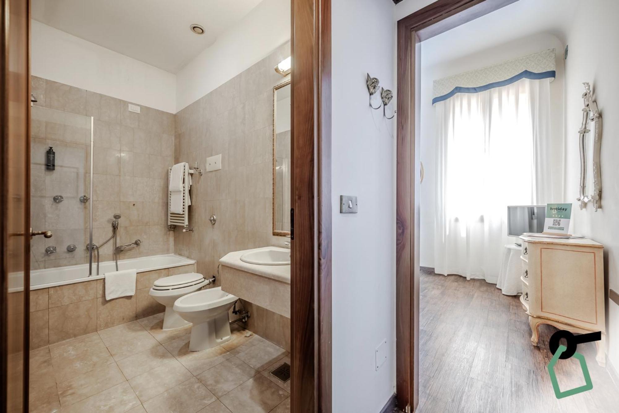 Hotiday Collection - Santa Lucia Hotel