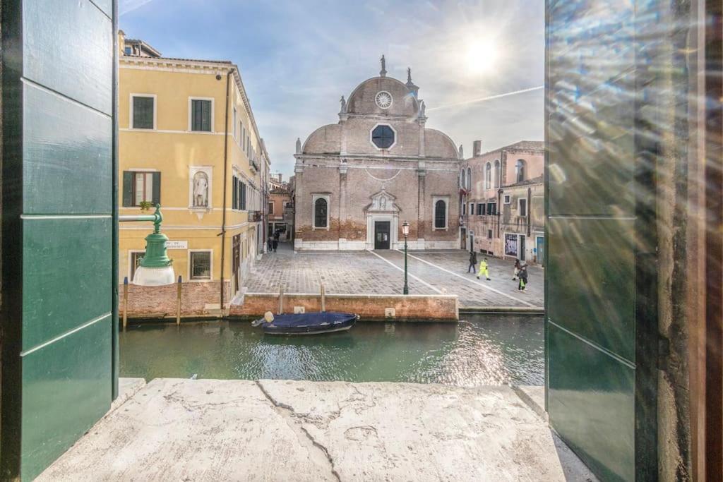 Apartment Canal View Luxury Heritage Retreat 2 Bedroom Venice