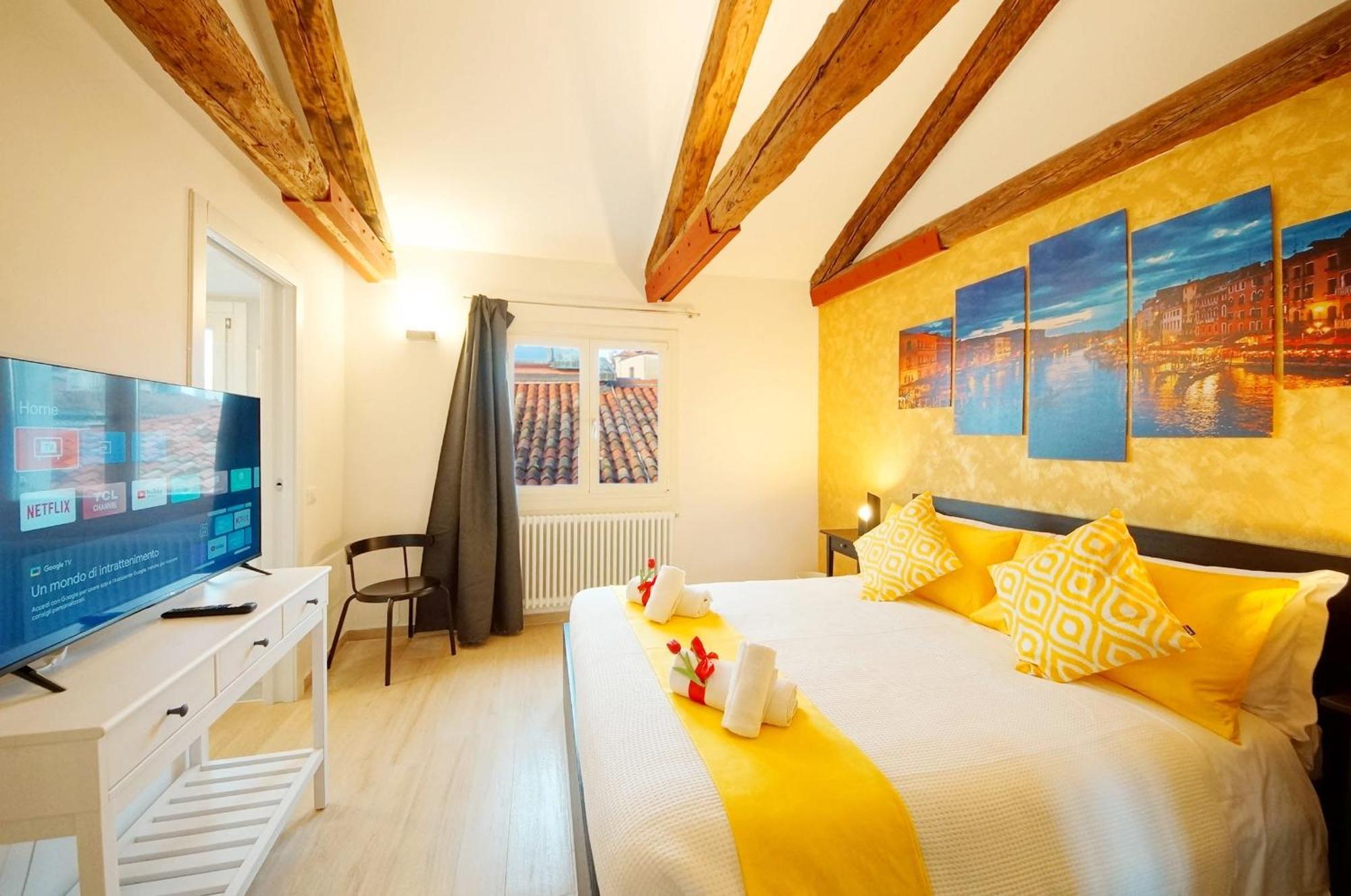 Calle De Le Tre Crose Apartment