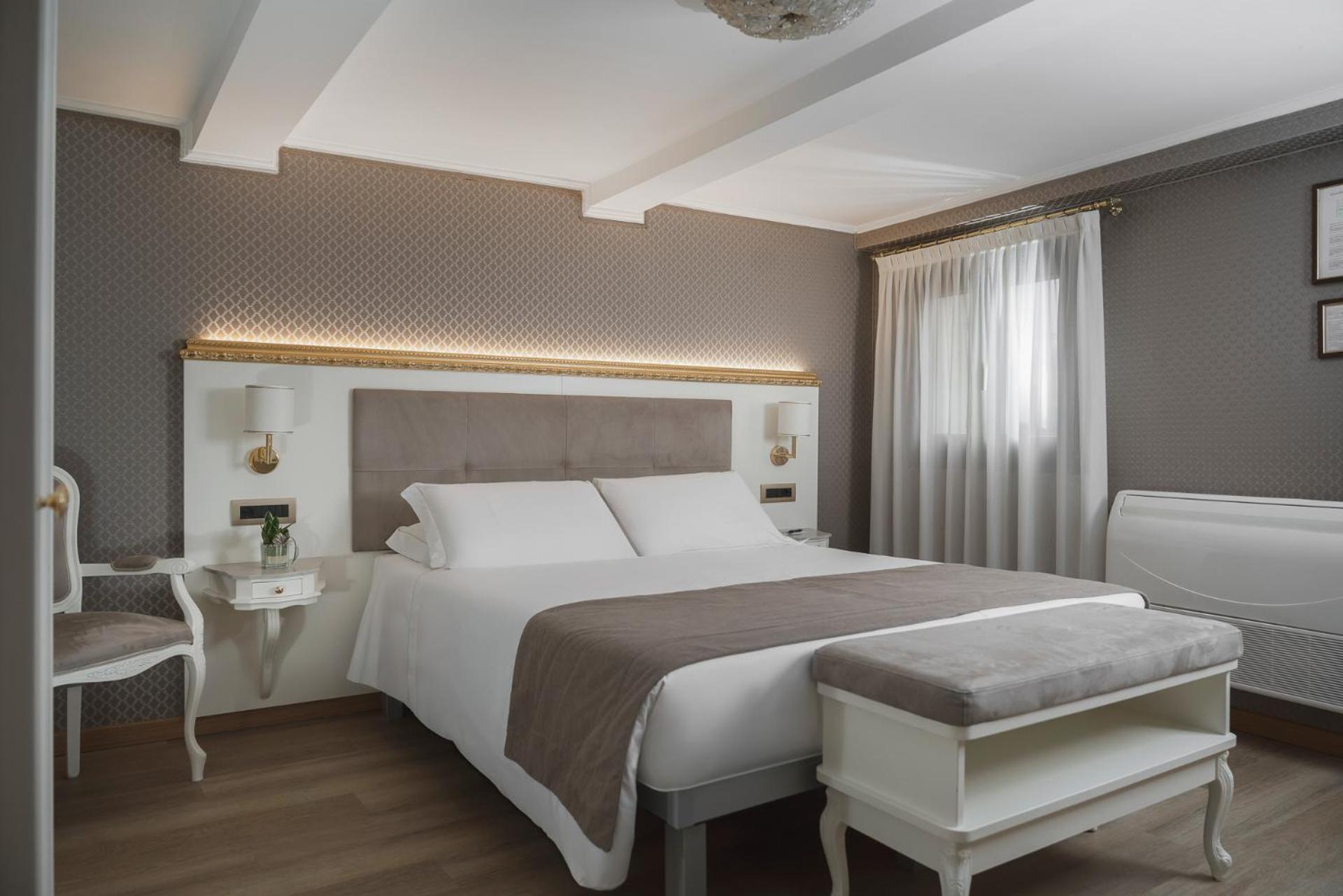 Montecarlo Hotel