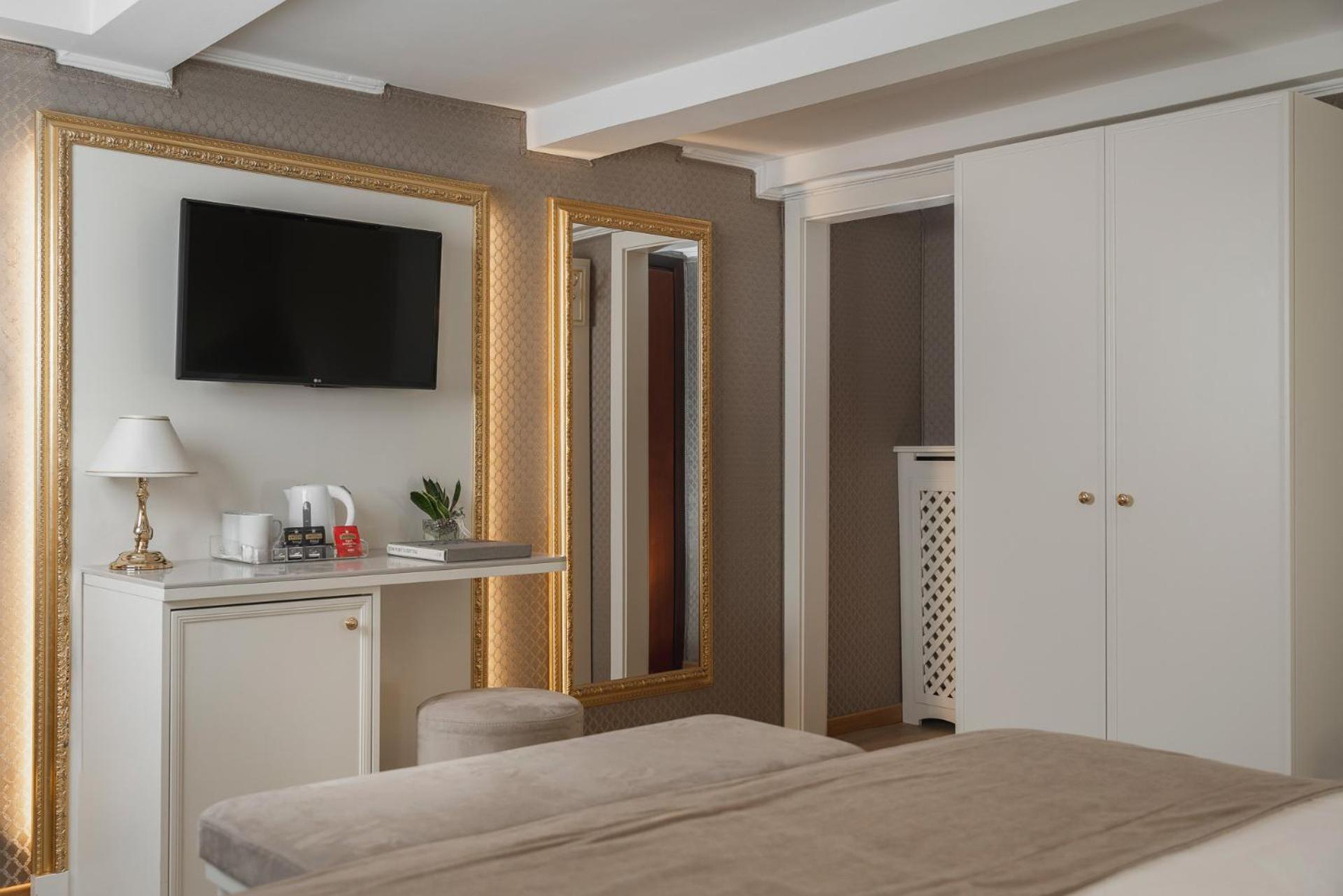 Hotel Montecarlo 3*
