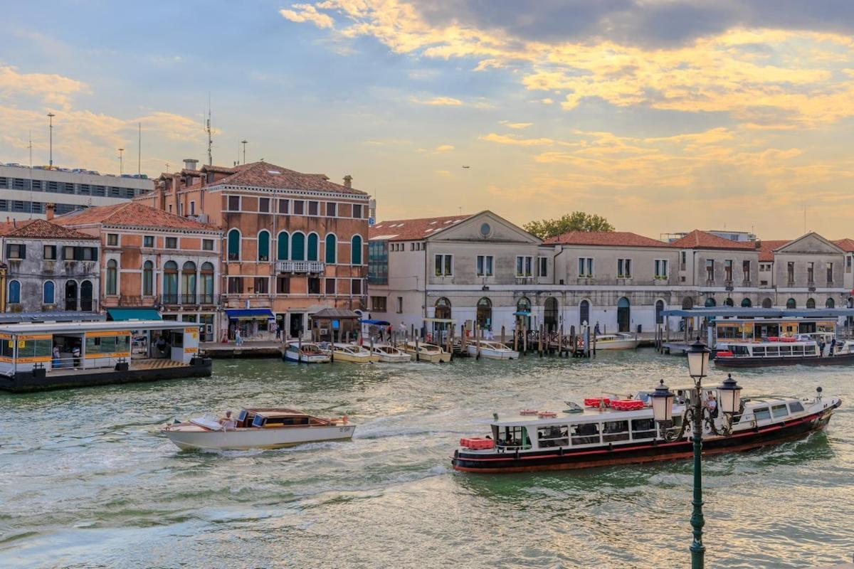 Apartment Luxury Calatrava - In Venetian Palazzo Venice