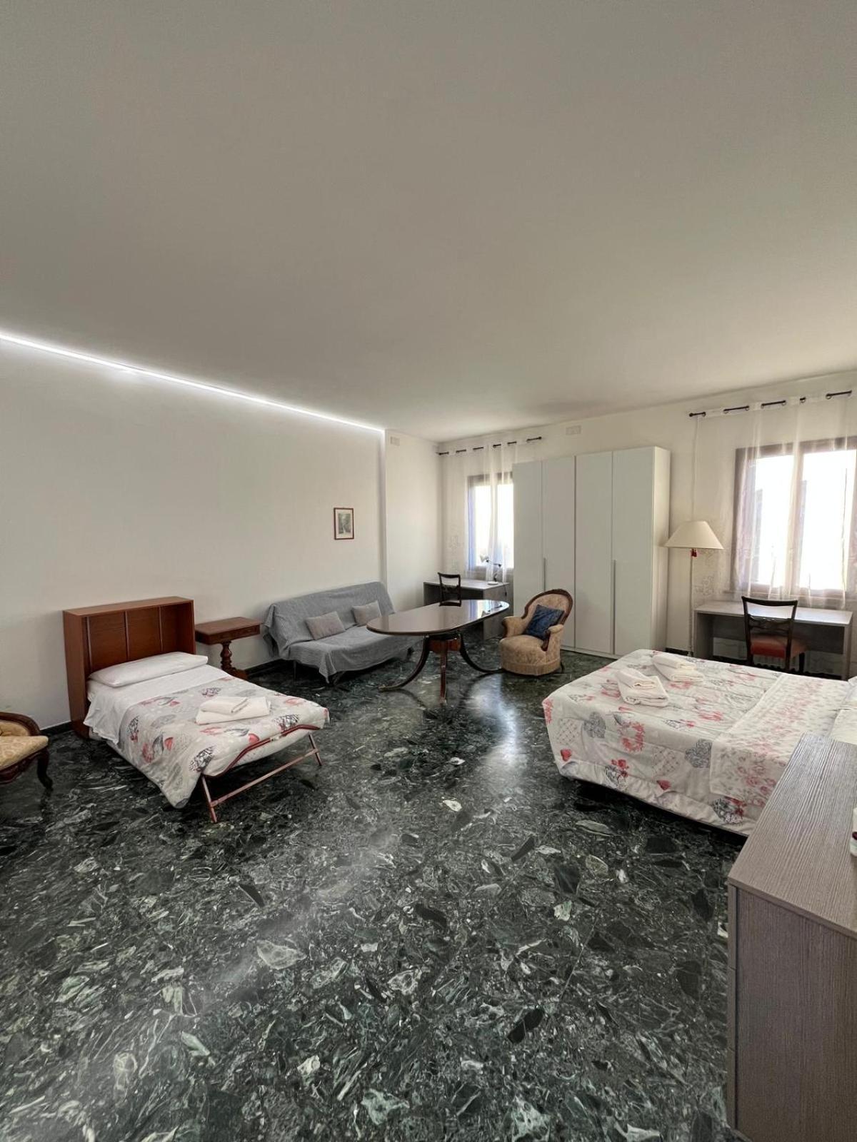 Stefy's Guest house *