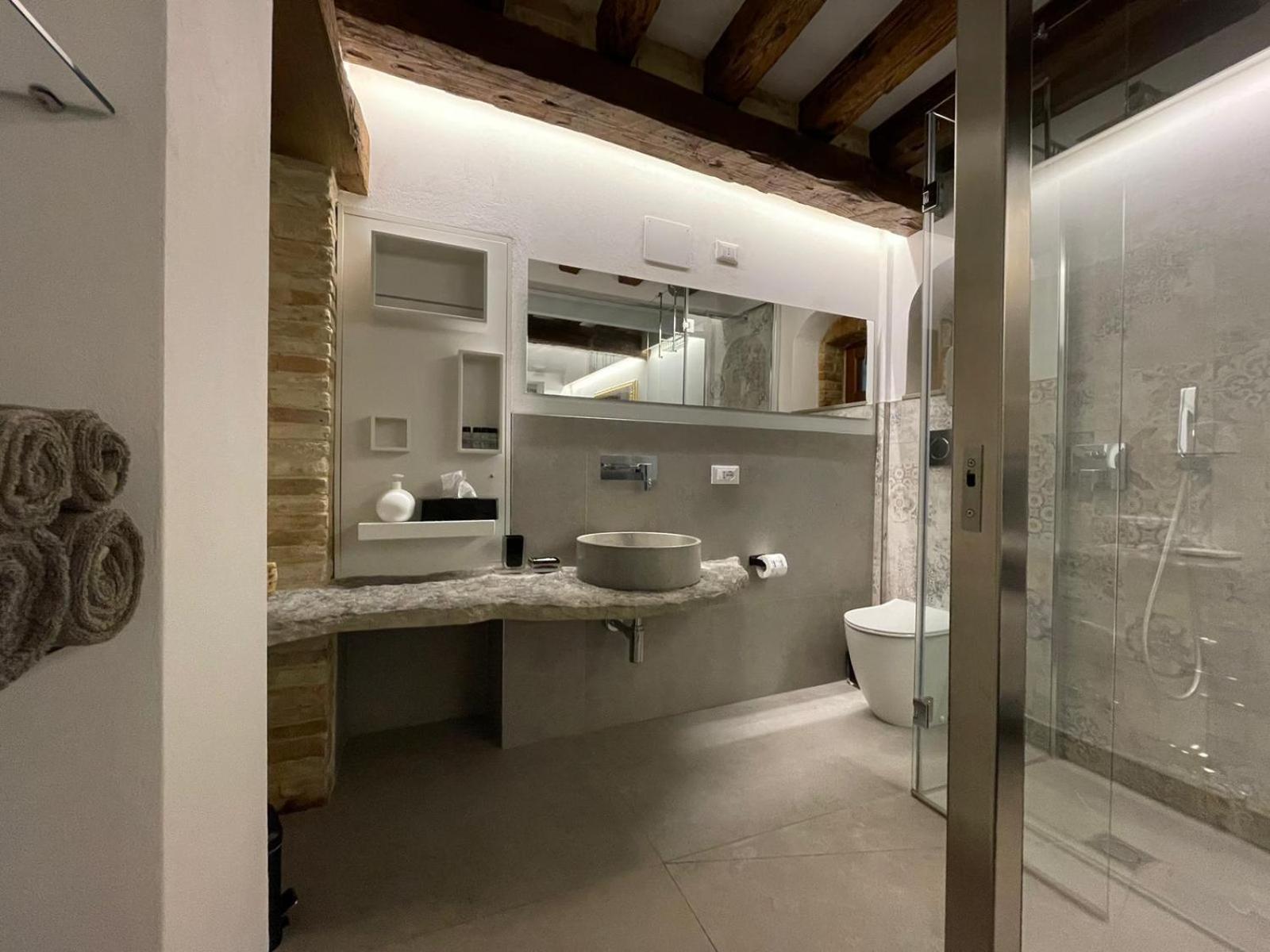 Apartment Veniceloft 5minutefromrialto 10minutefromsanmarco 5minitestationtrain Infrontofcad'oro *