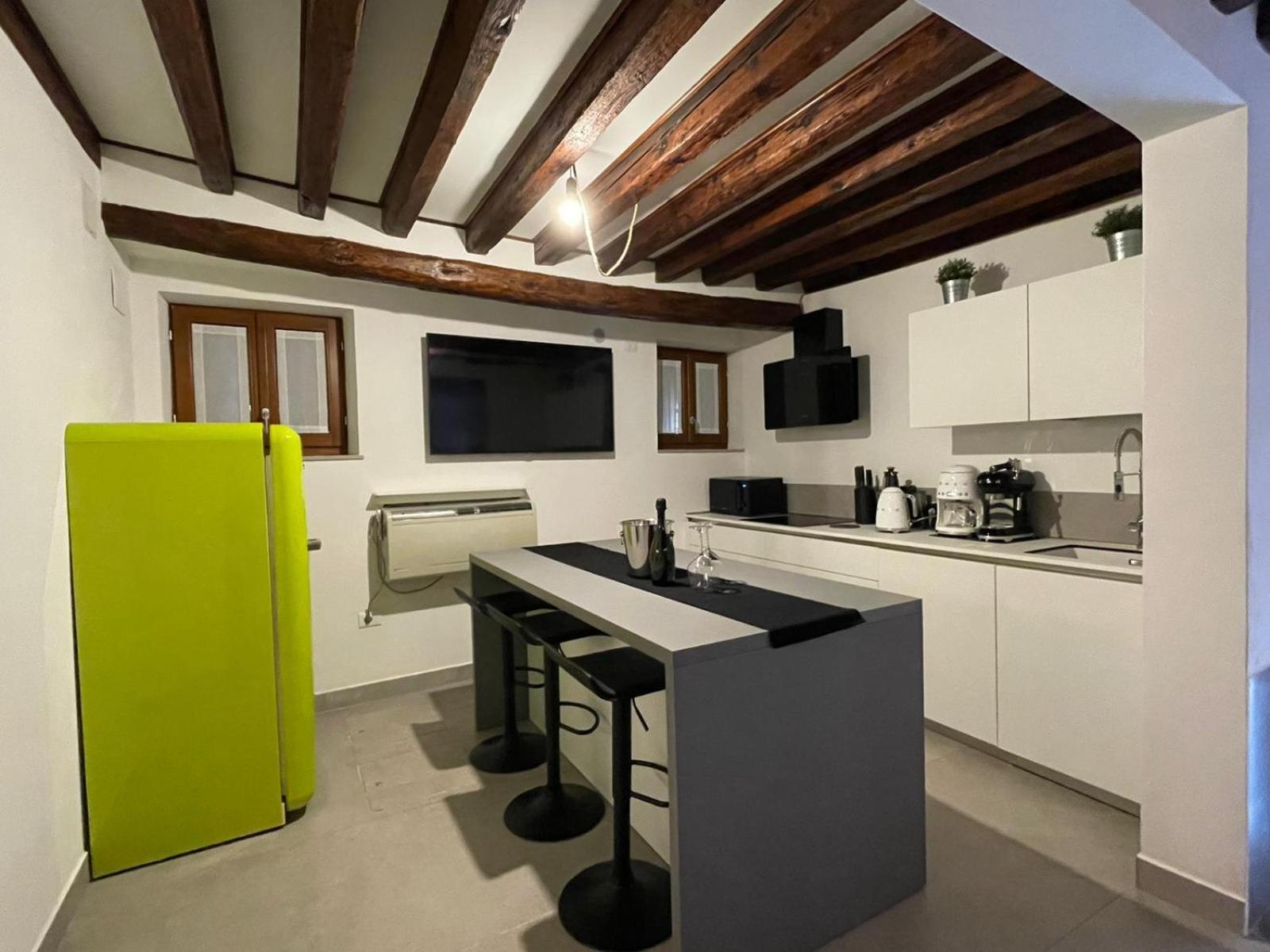 Veniceloft 5minutefromrialto 10minutefromsanmarco 5minitestationtrain Infrontofcad'oro * Venice