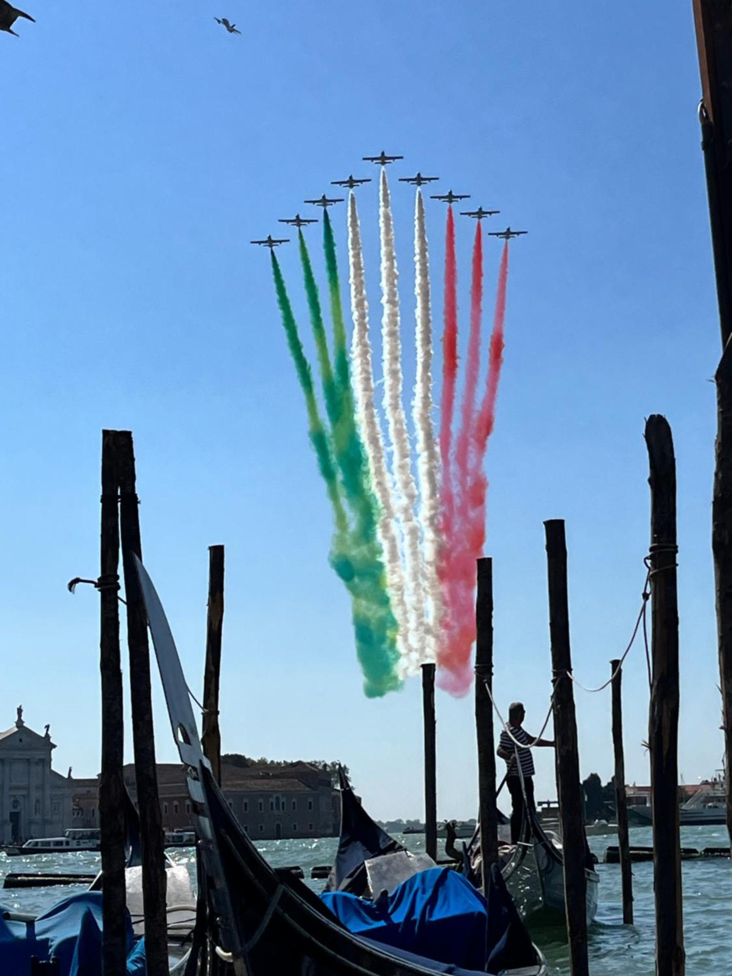 Veniceloft 5minutefromrialto 10minutefromsanmarco 5minitestationtrain Infrontofcad'oro Apartment *