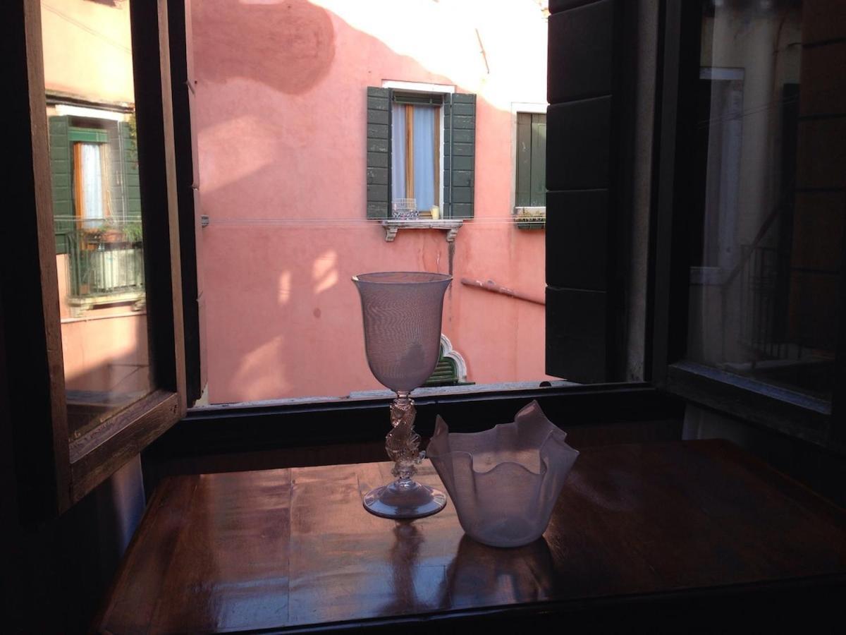 Live As A Real Venetian Apartment