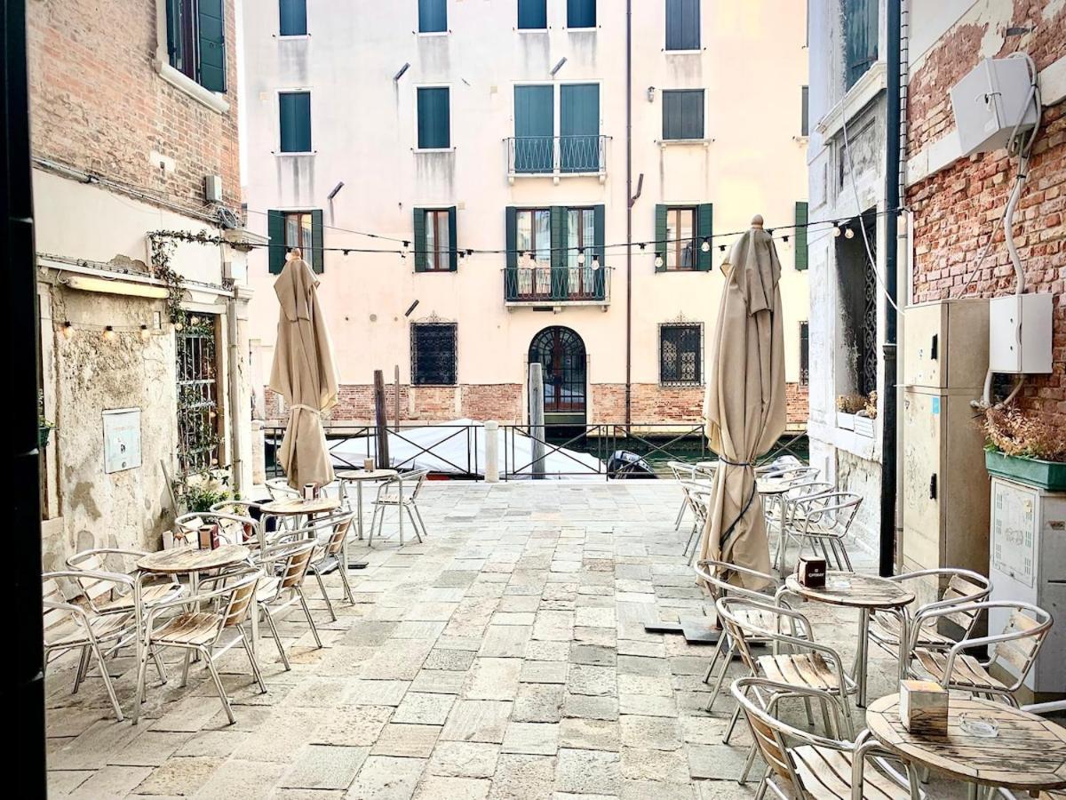 Palazzo Diedo 2 *