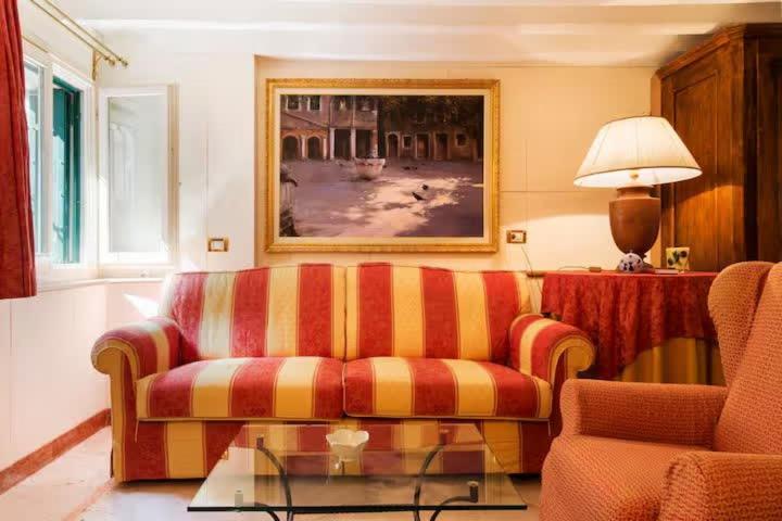 Biri Canal Charm Apartamento