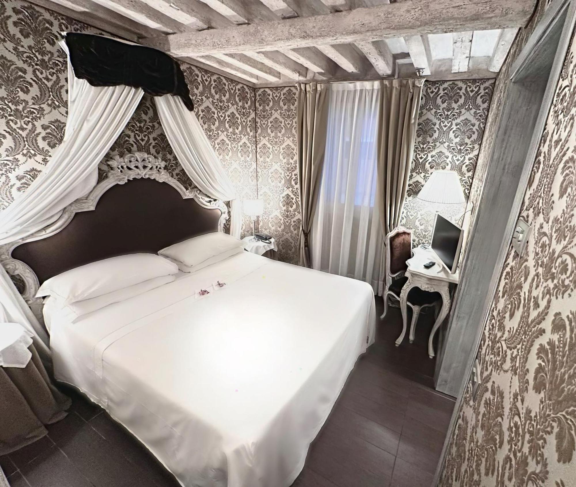 Hotel Antiche Figure Venice