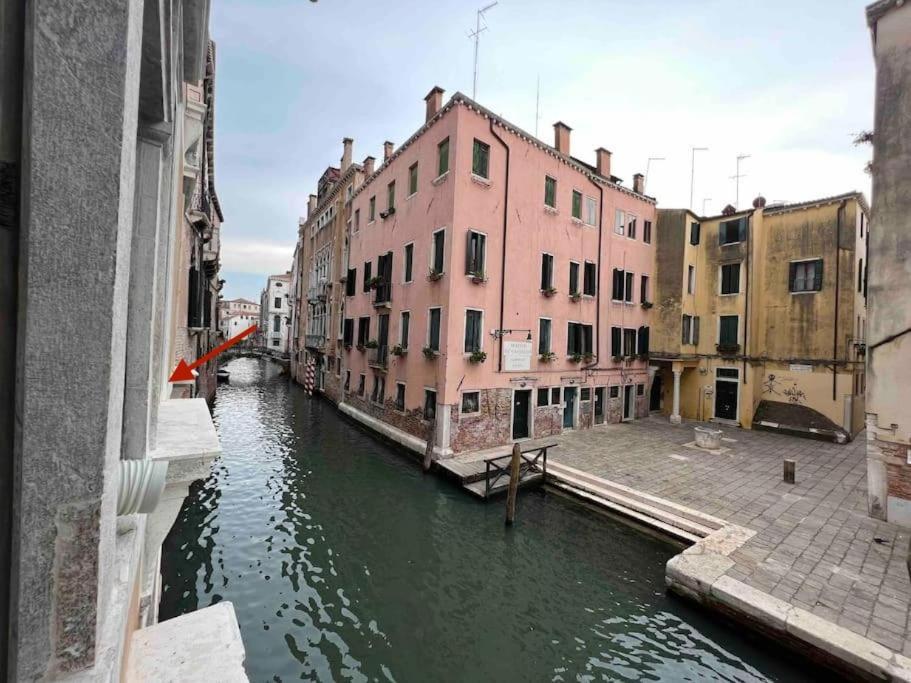 Palazzo Castelli Apartment *