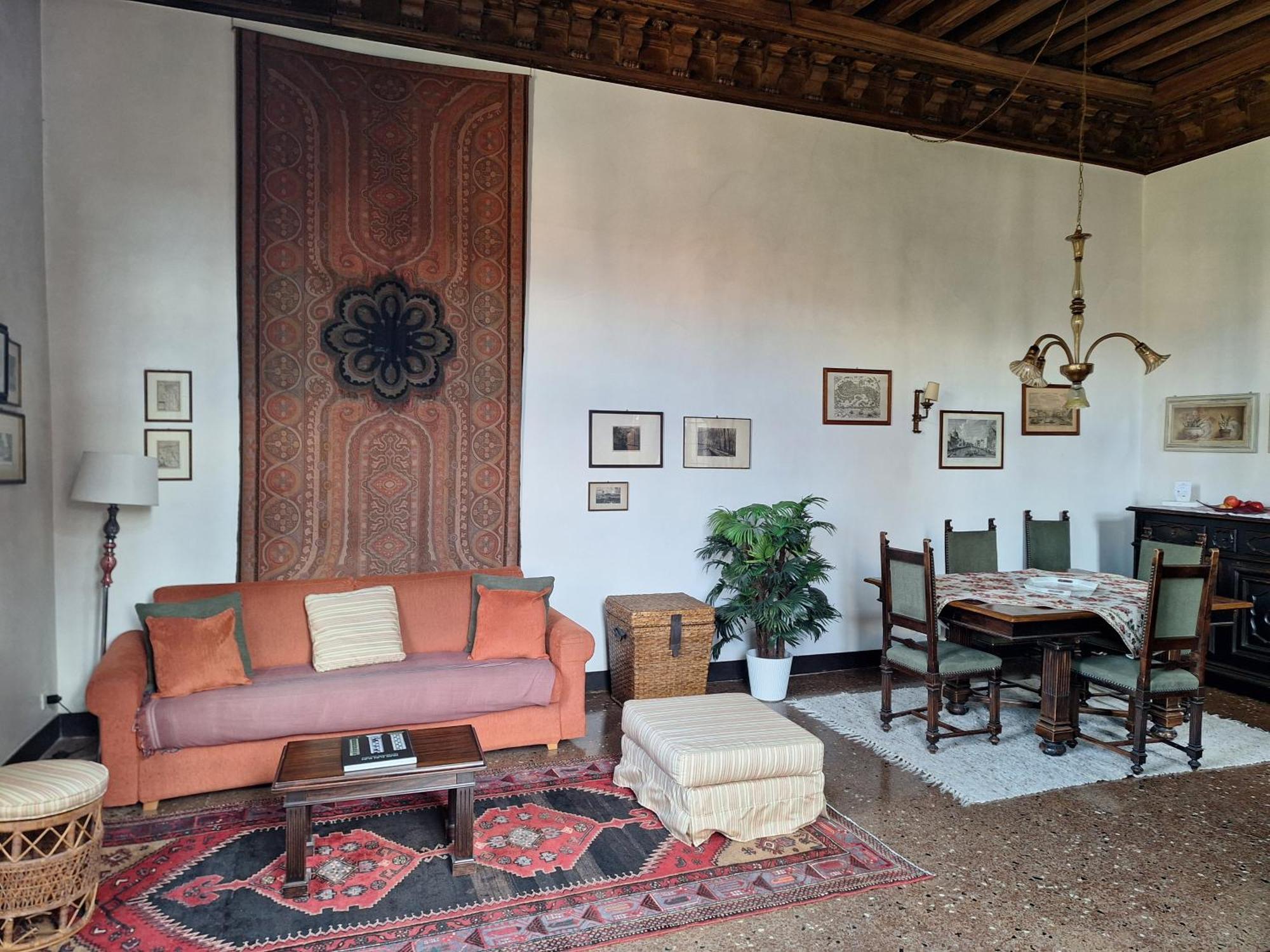 Appartamenti Inside Palazzo Foscarini Apartment