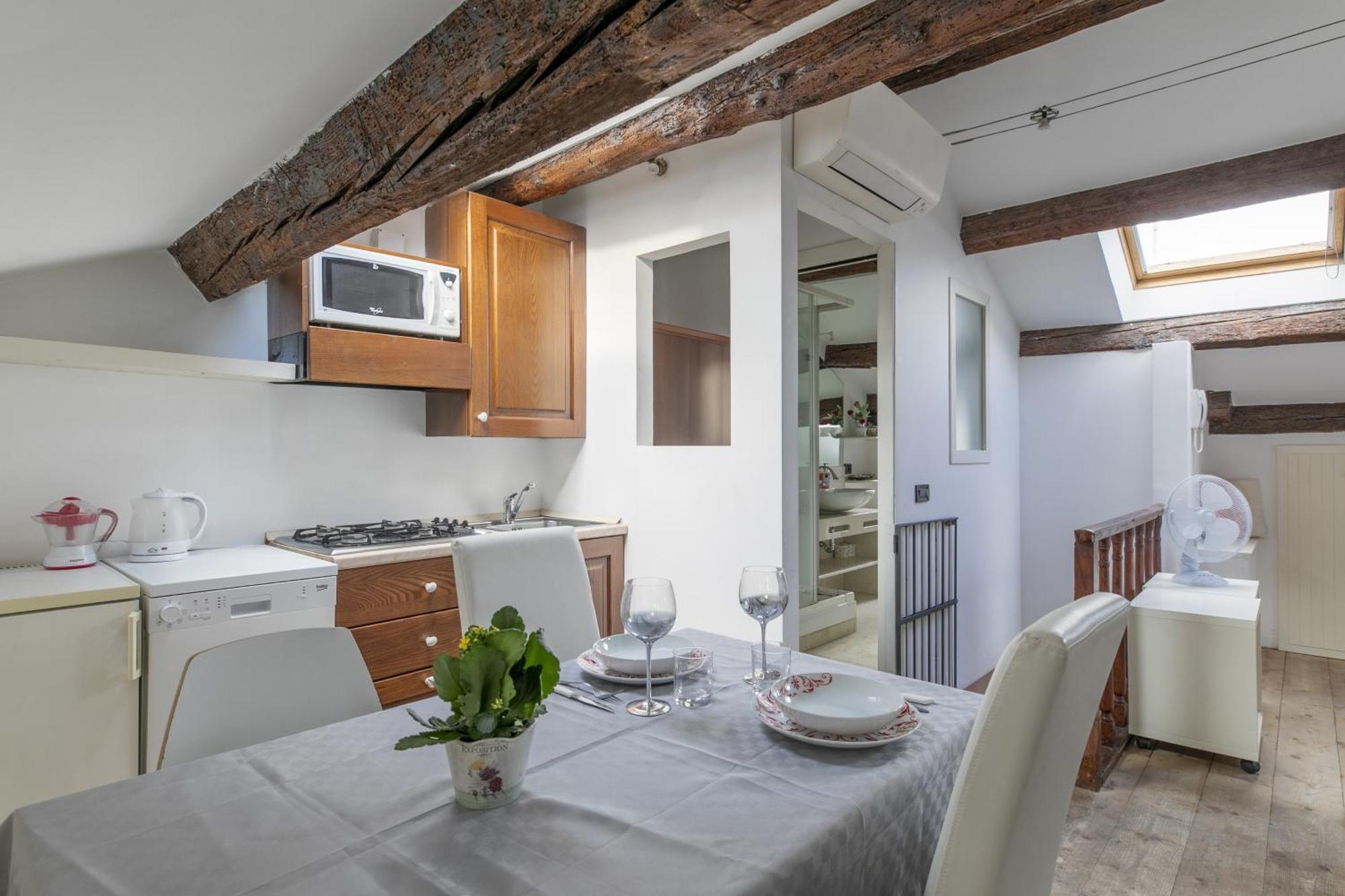Lovely Attic For 4 Person With Wifi - A/c Venice