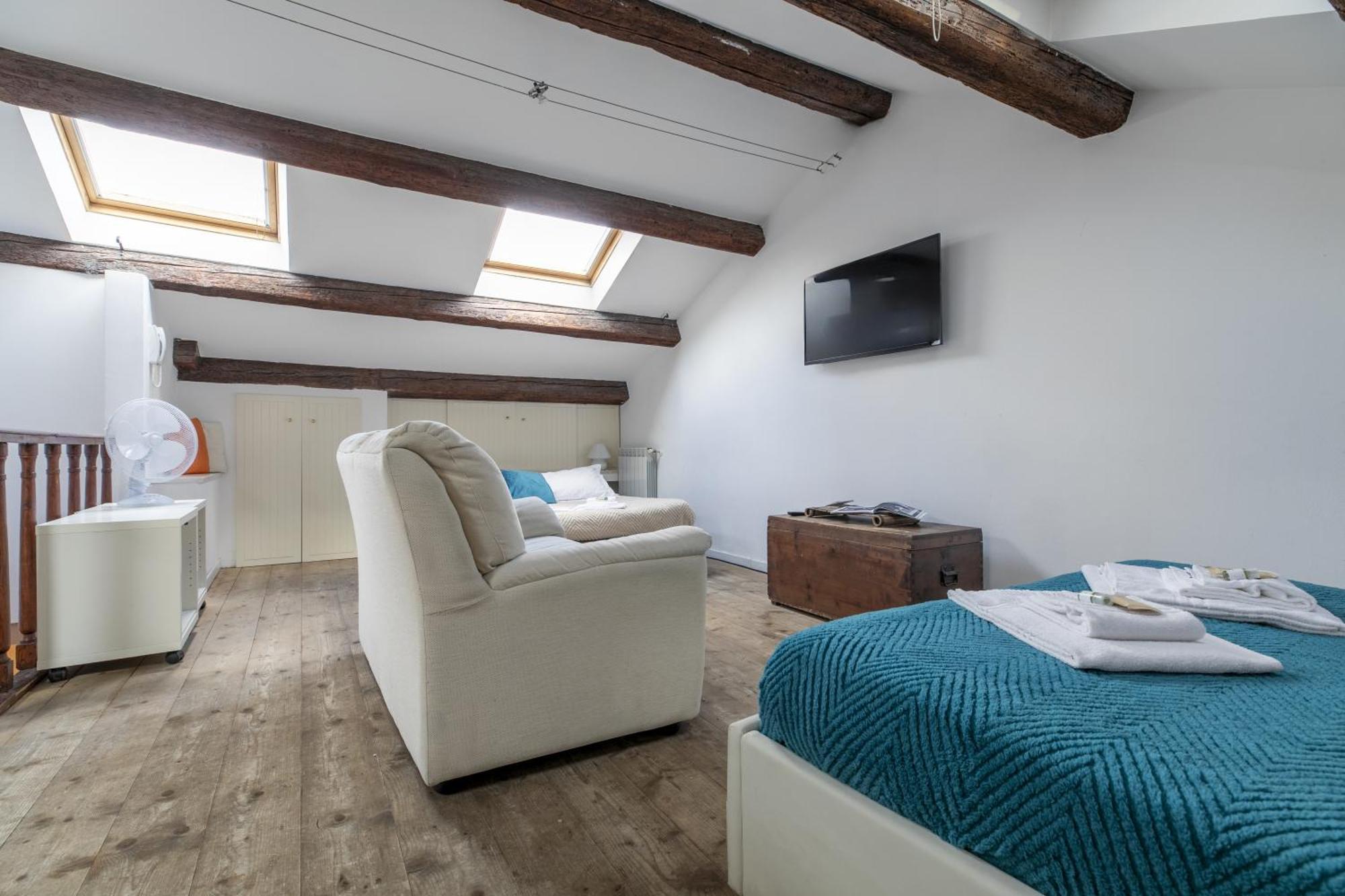 Lovely Attic For 4 Person With Wifi - A/c * Venice
