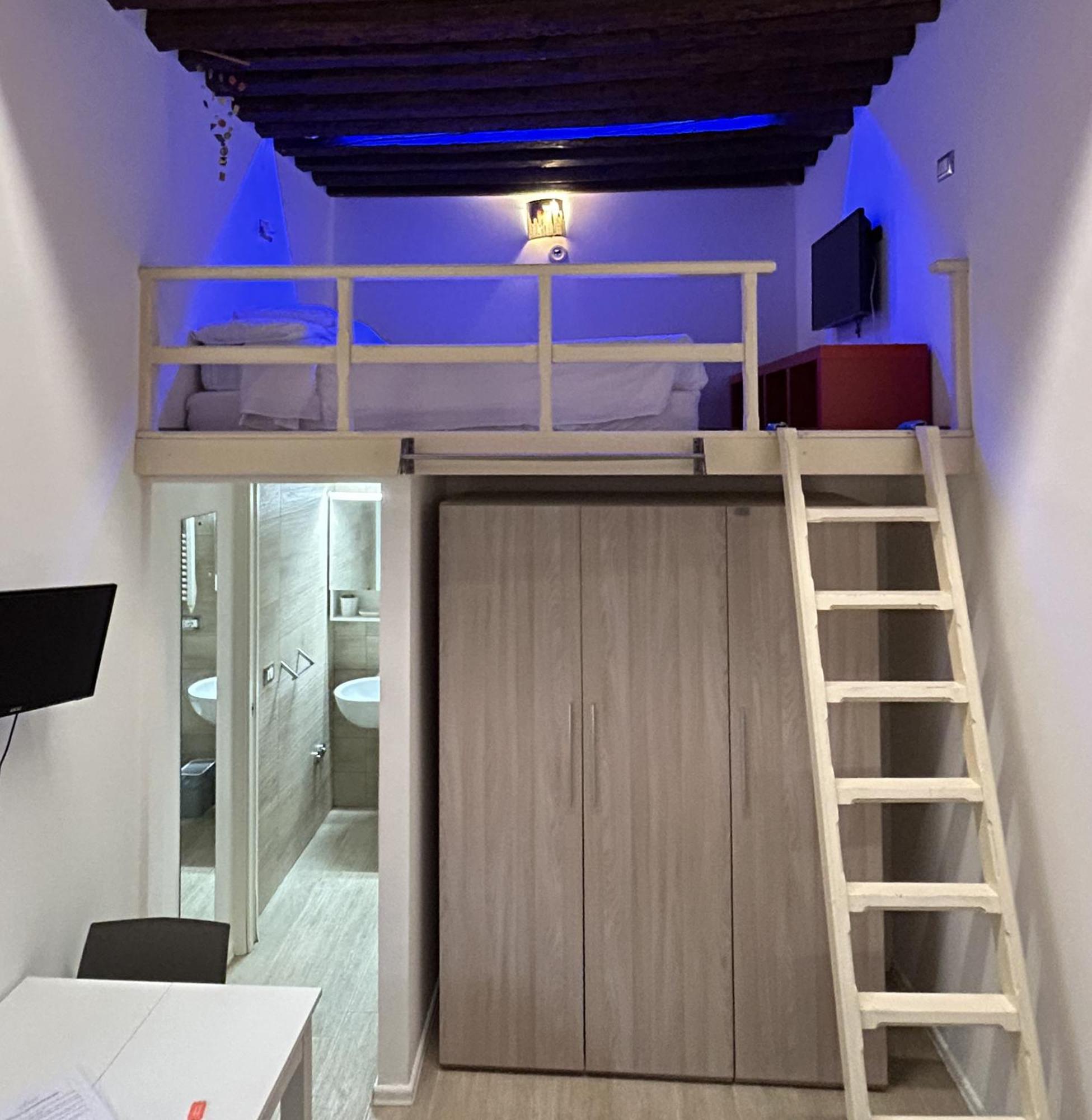 Elegant In Biennale By Bricola *