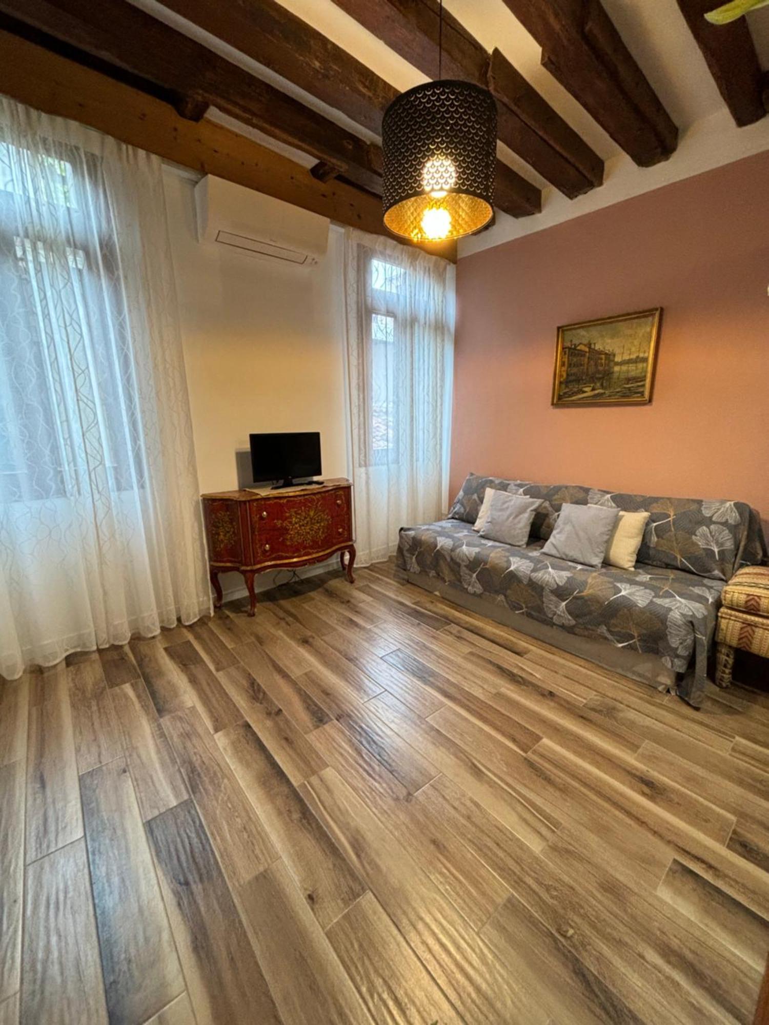 Emma's House *