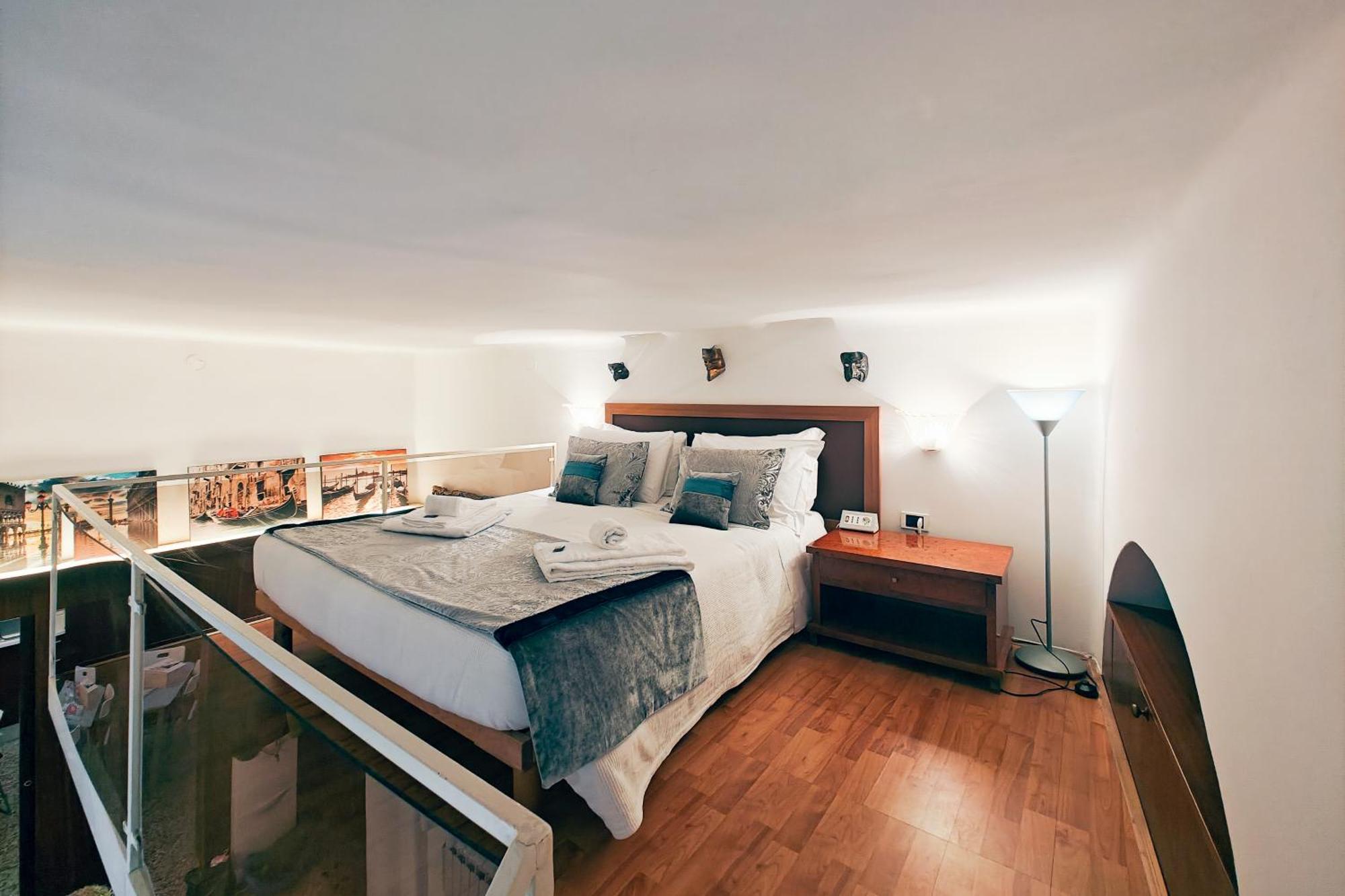 Casa Bruver Biennale * Veneza