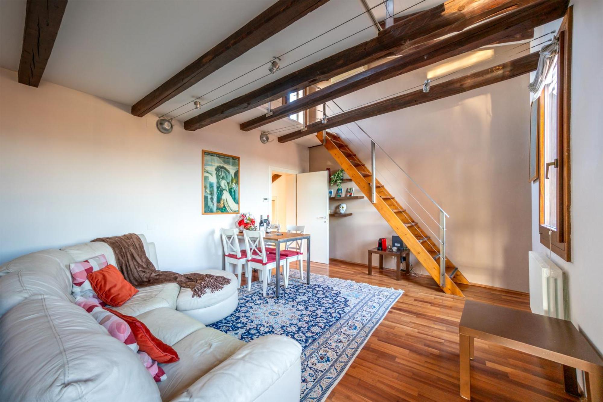 Palazzo San Luca 3*