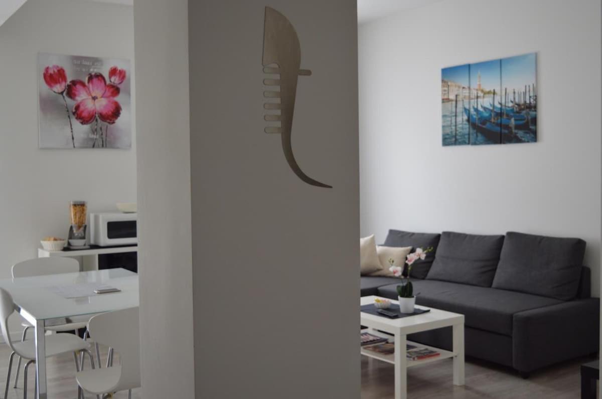 Zara Free Parking Apartment