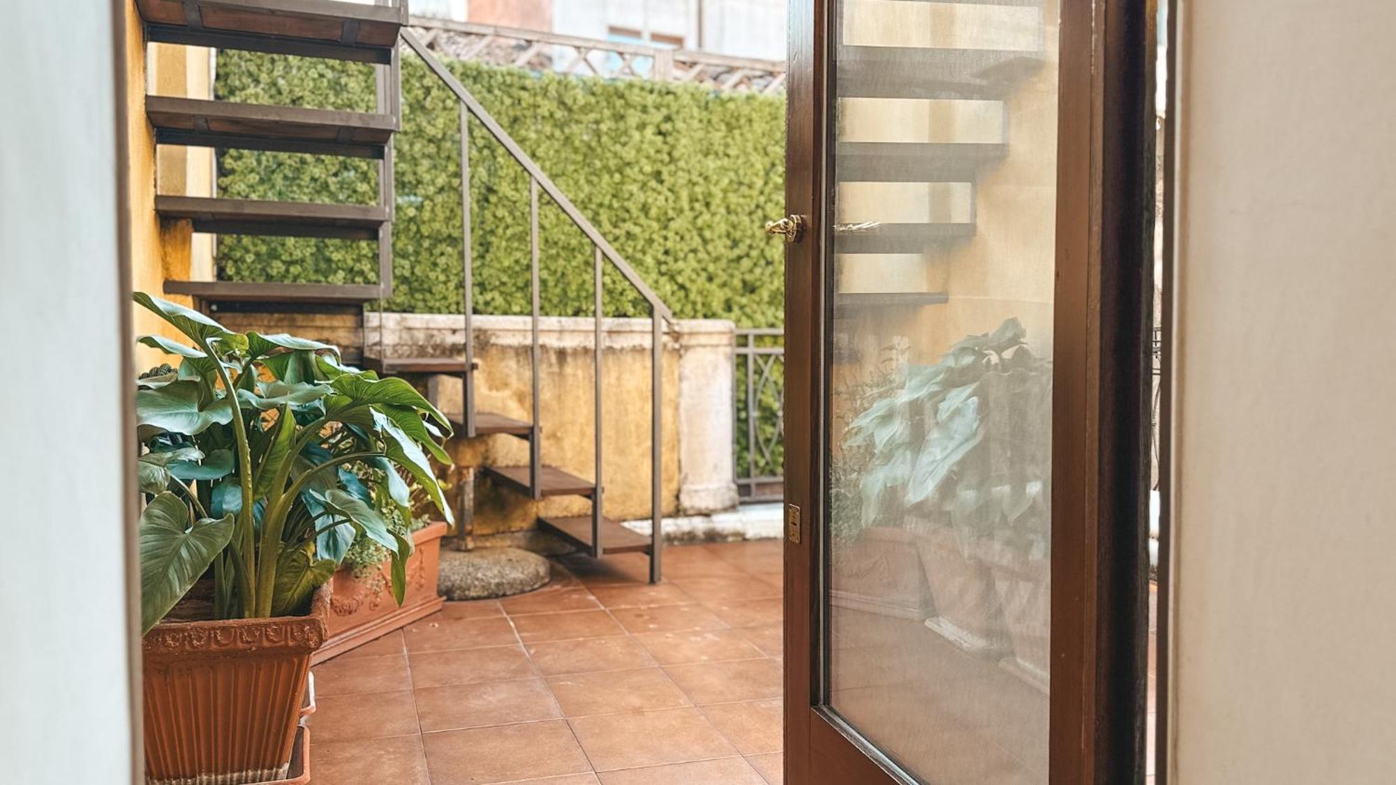 Attic Terrace San Square View Venice